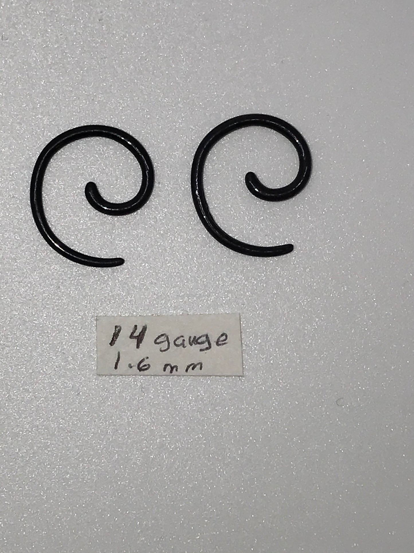 14 Gauge Uv Acrylic Curls