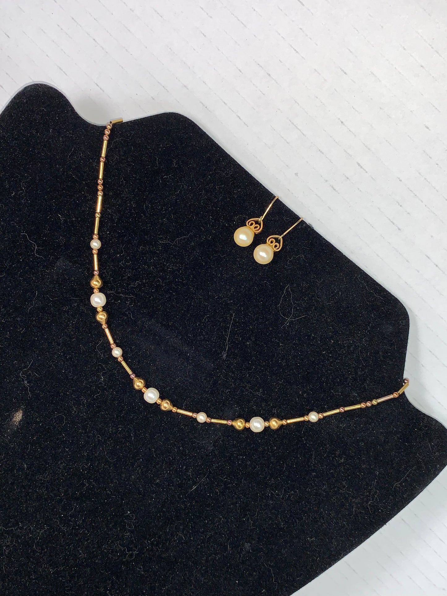 15" Pearl and Gold beaded Necklace and Earrings Set
