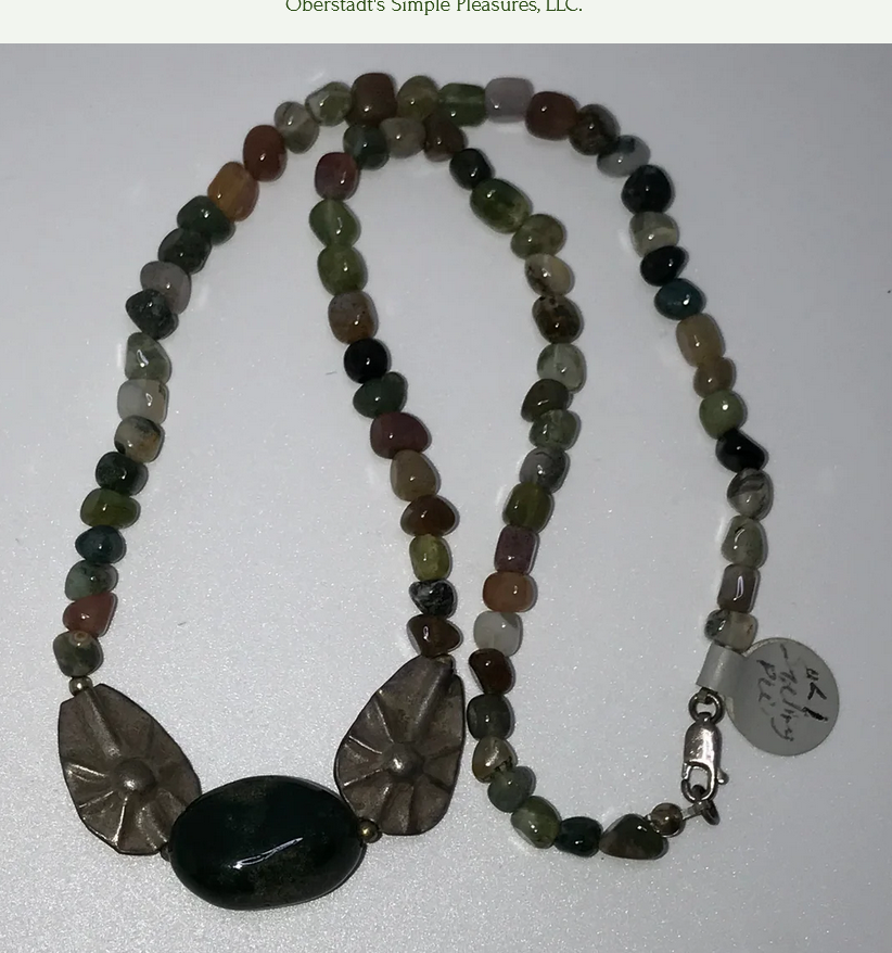 16" Agate and Silver Beaded Necklace