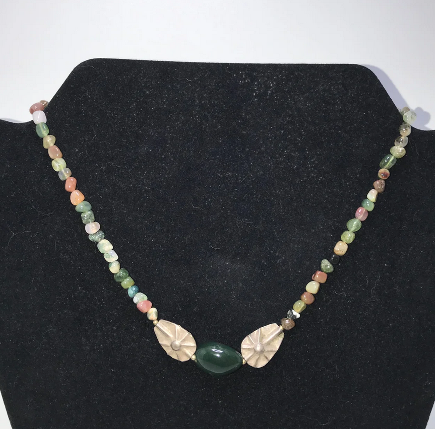 16" Agate and Silver Beaded Necklace