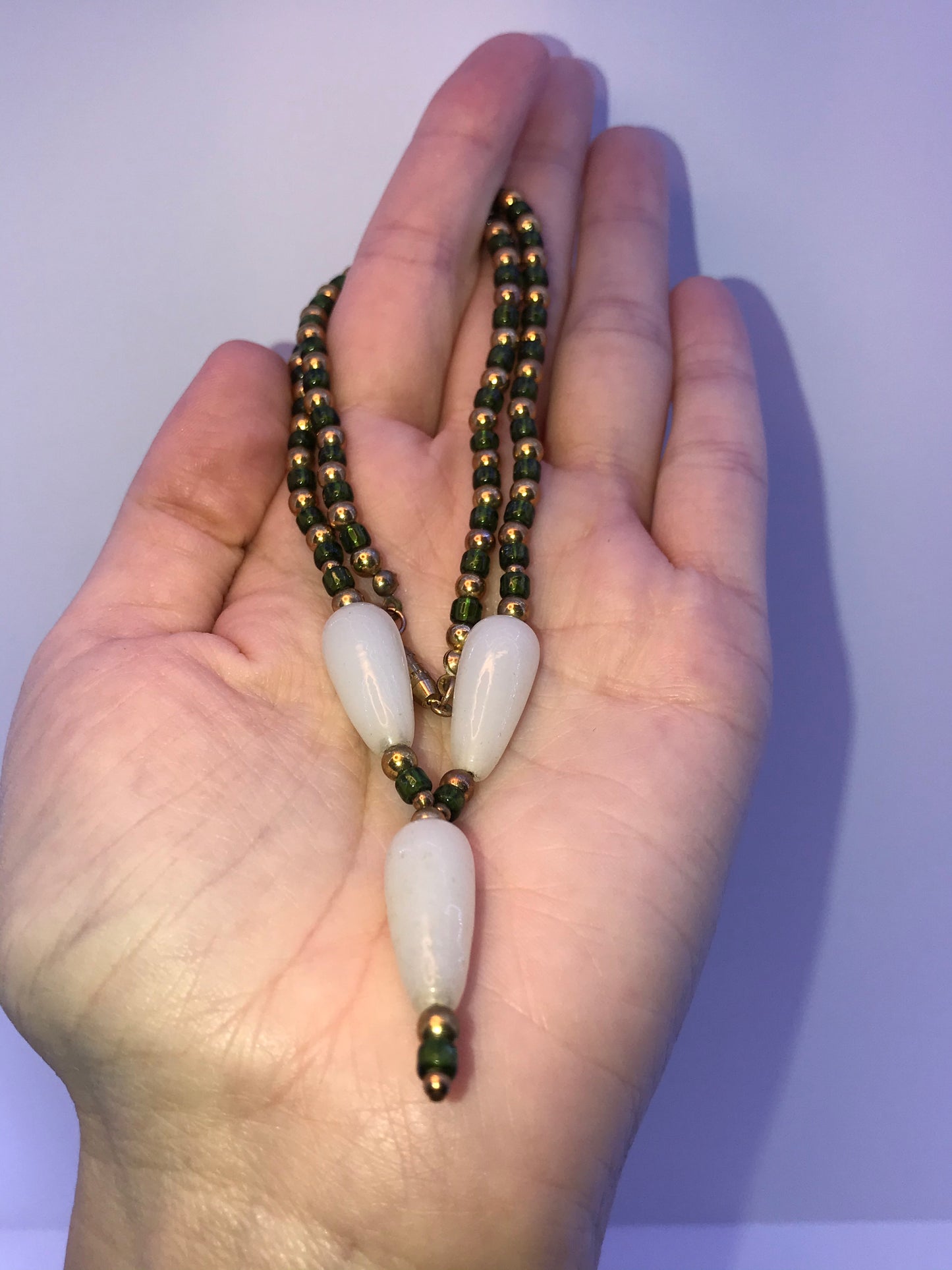 16" Green And Gold Necklace