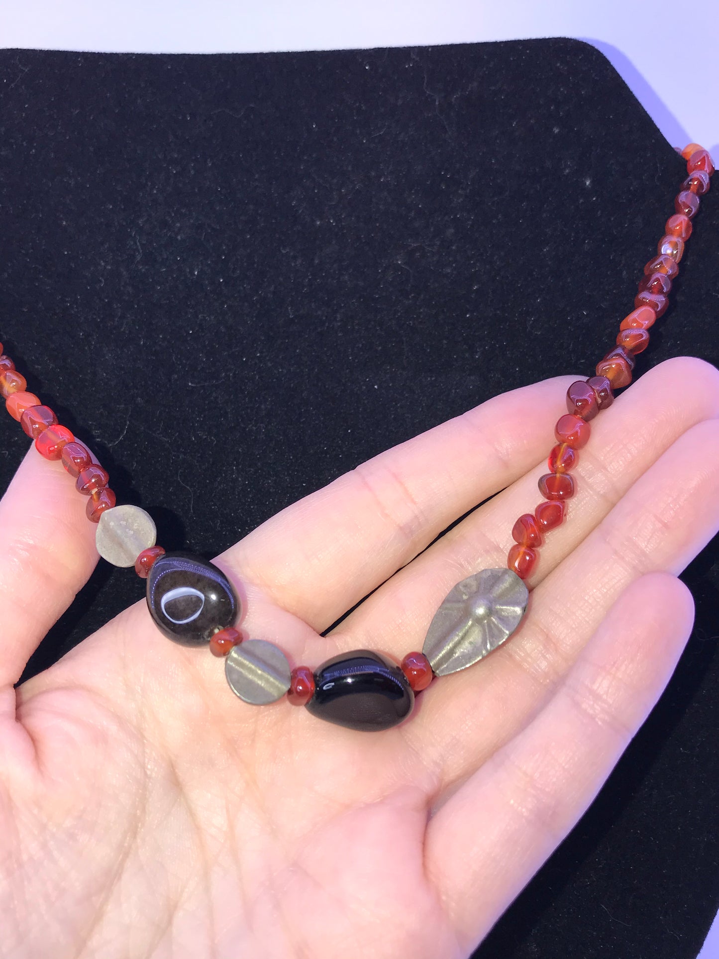17 1/2" Agate And Obsidian Necklace