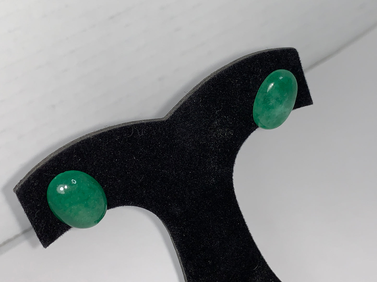 18x13mm Oval Green Aventurine Post Earrings