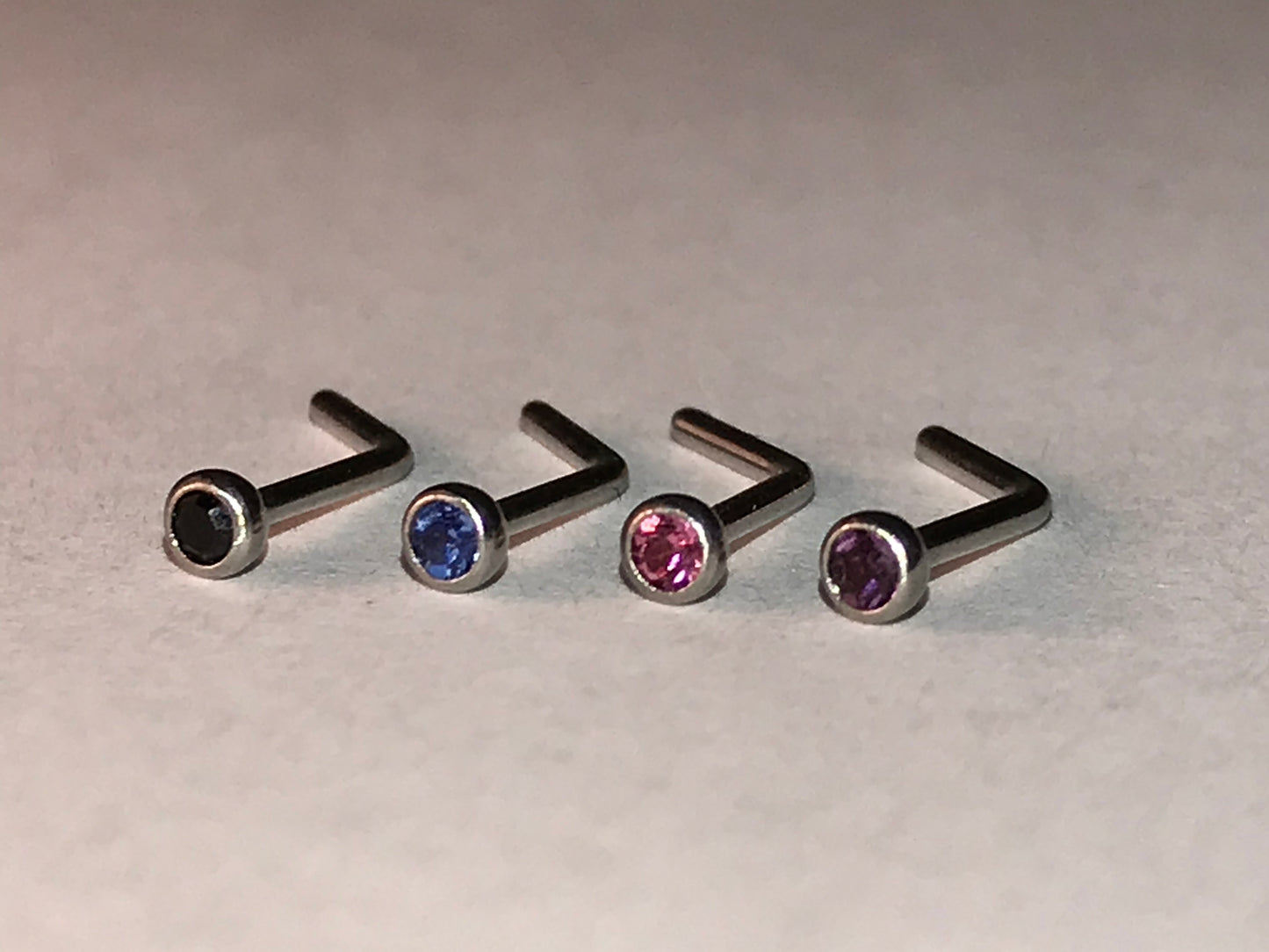 20 Gauge L-shaped Nose Rings