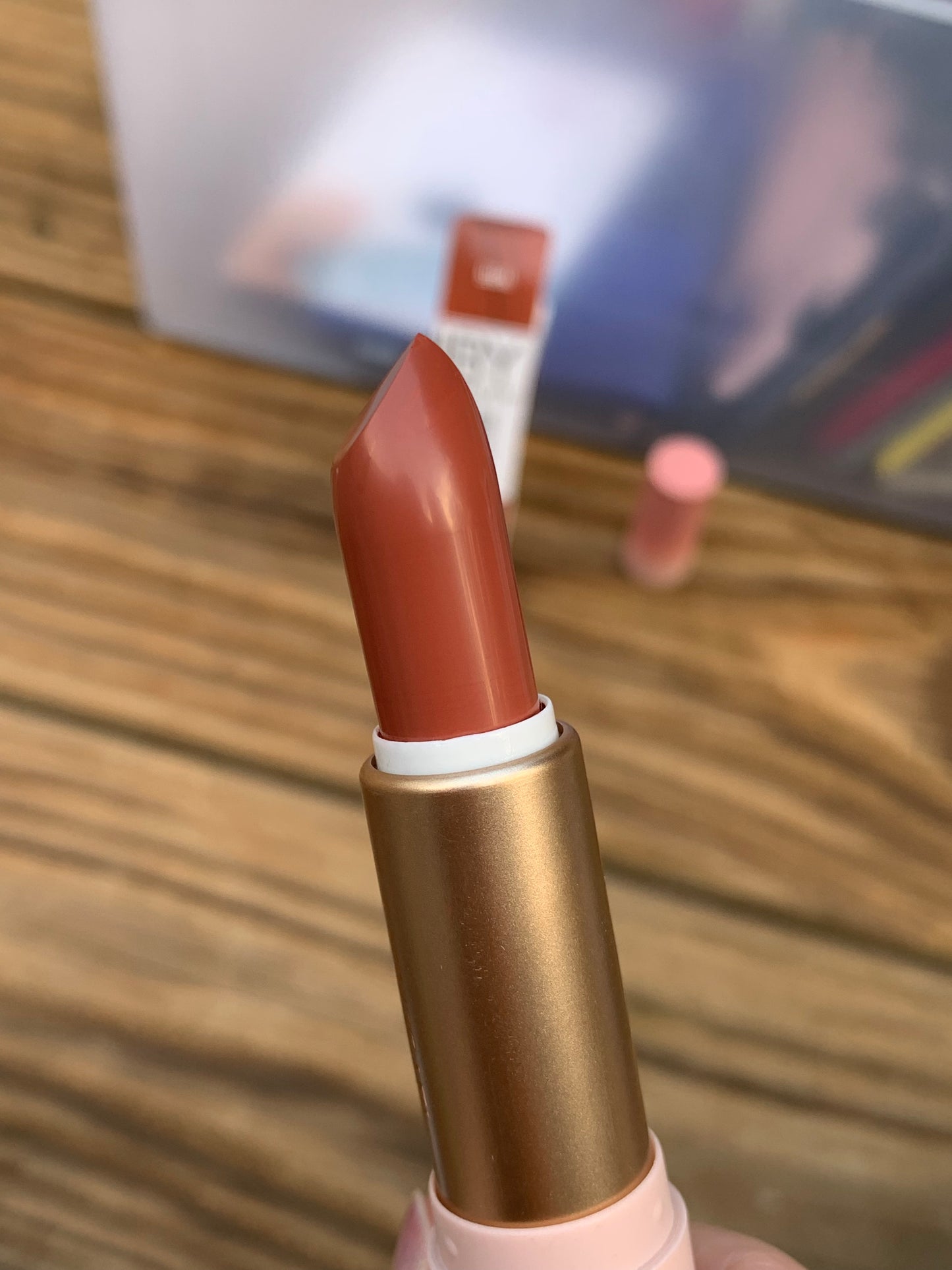 IBY BEAUTY Lip Lock'd Satin Lipstick in SOCAL