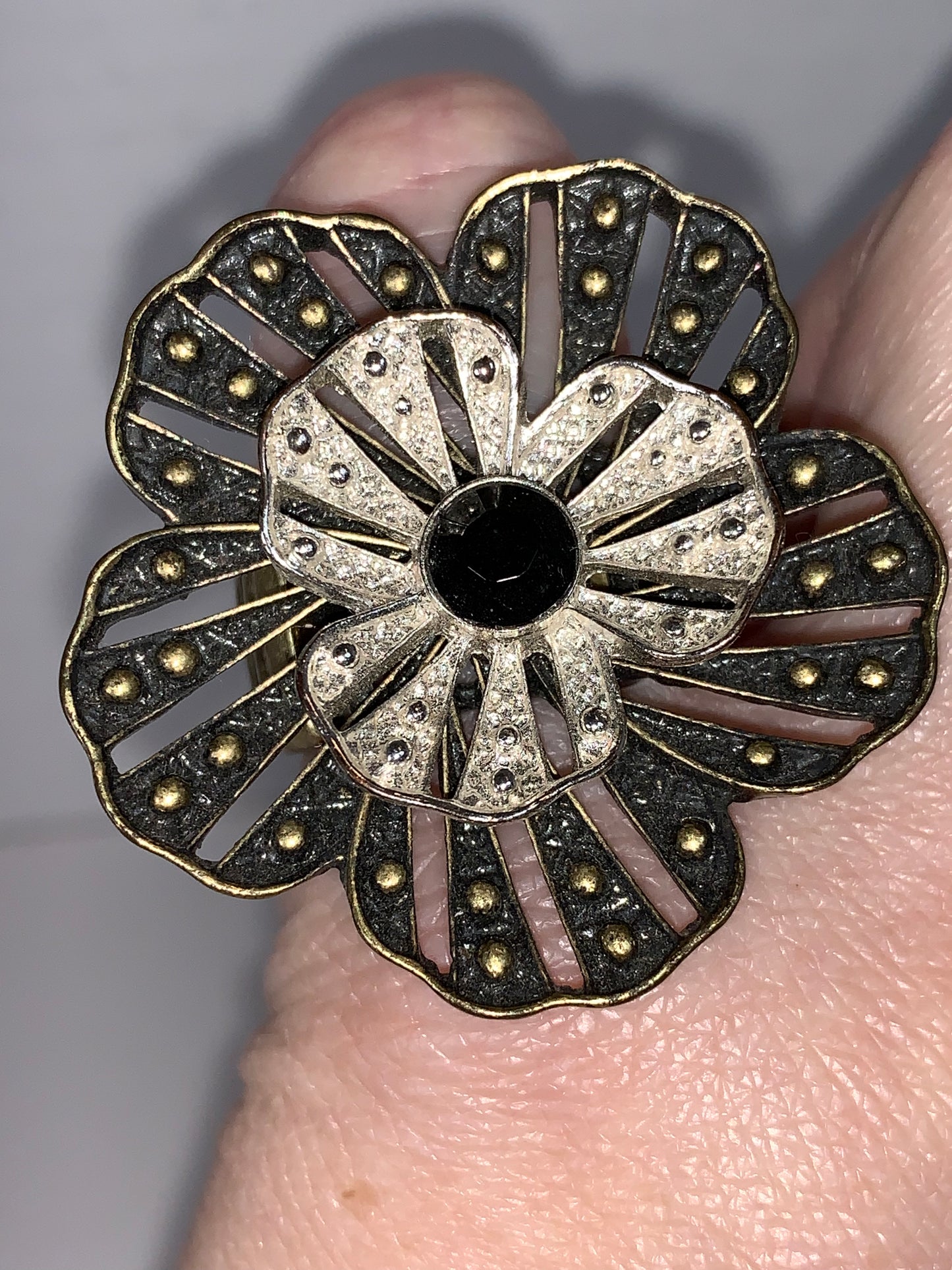 Costume Bronze Flower Sizeable Ring