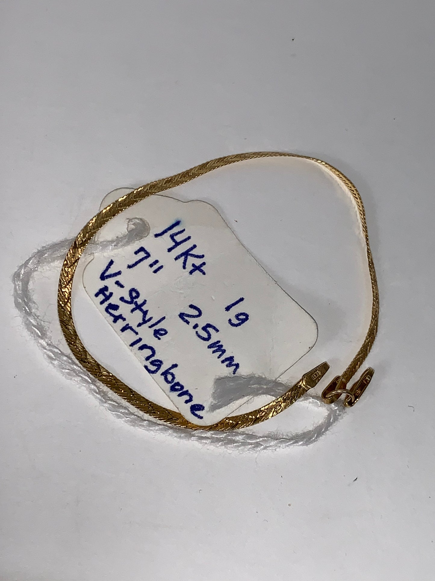 7" long 14 Kt Gold V Design Herringbone Bracelet