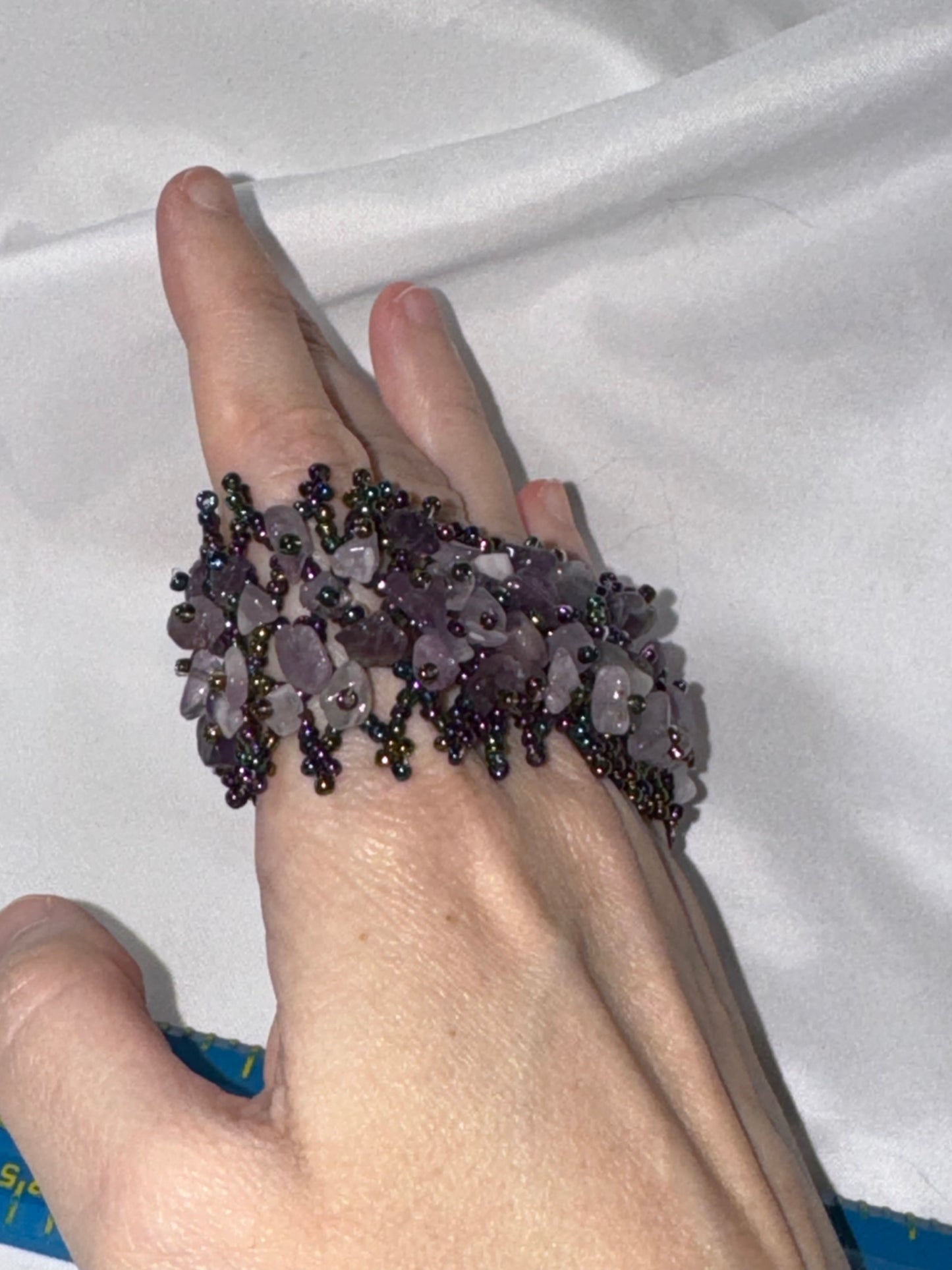 7 1/8" Natural Amethyst Gemstone chip beads stretchy Net Bracelet