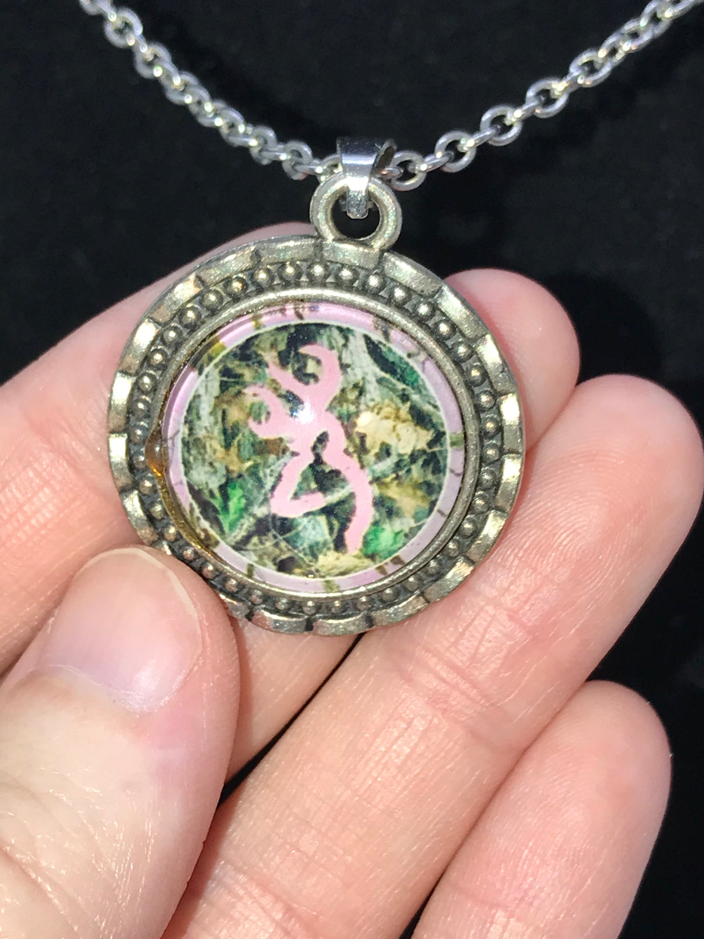 20 1/2" Pink and Mossy Oak Browning Cable Chain Necklace