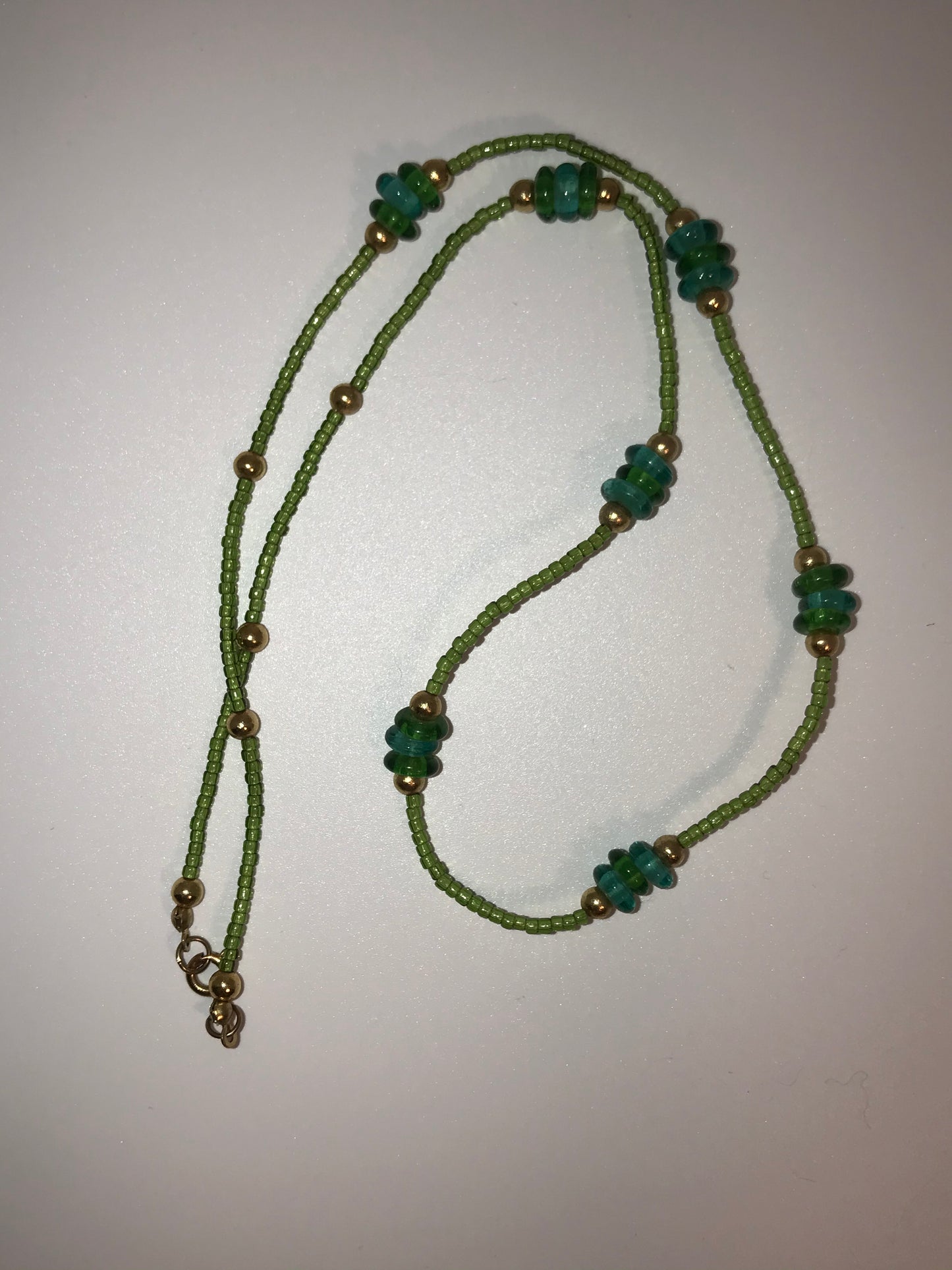 21 1/2" Green and Gold Seed Bead Necklace