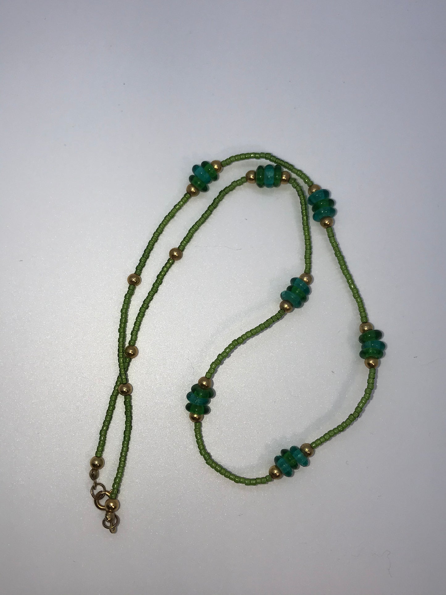 21 1/2" Green and Gold Seed Bead Necklace