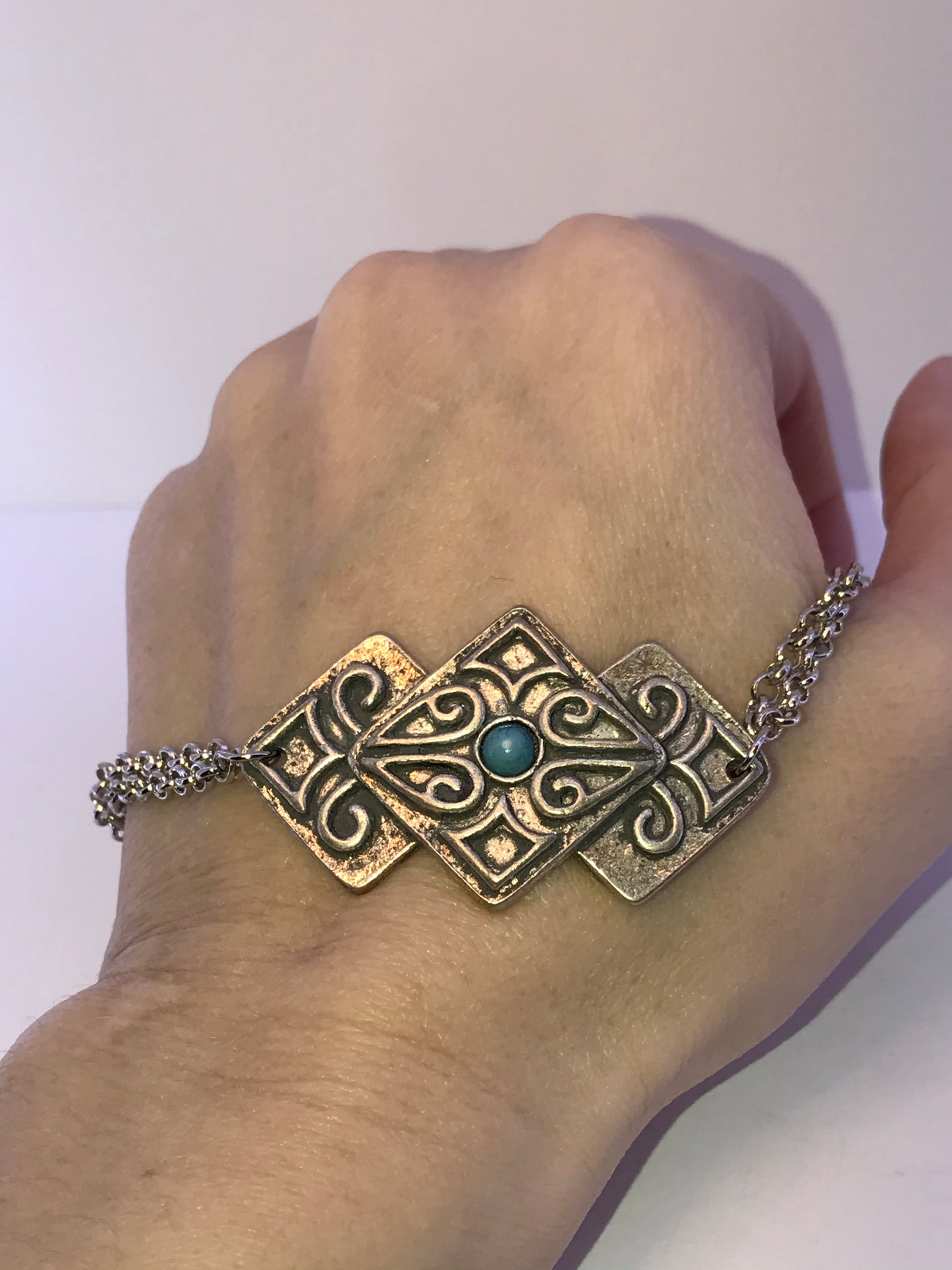 7 1/2" Howlite and Silver Bracelet