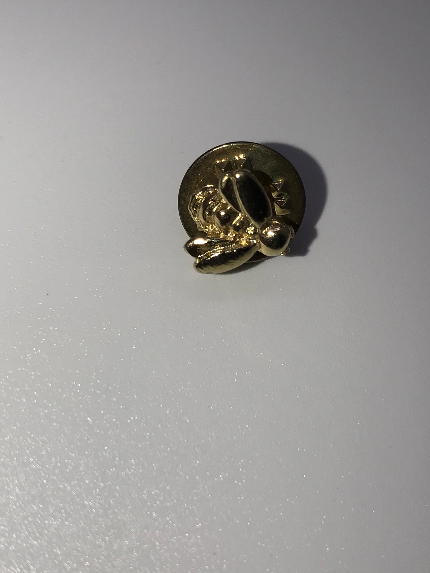 Vintage Gold Tone Bee Pin