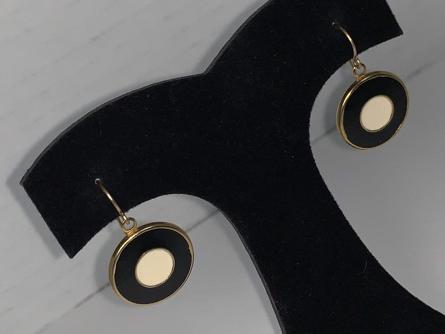 1/20 14Kt Gold Dangle Earrings