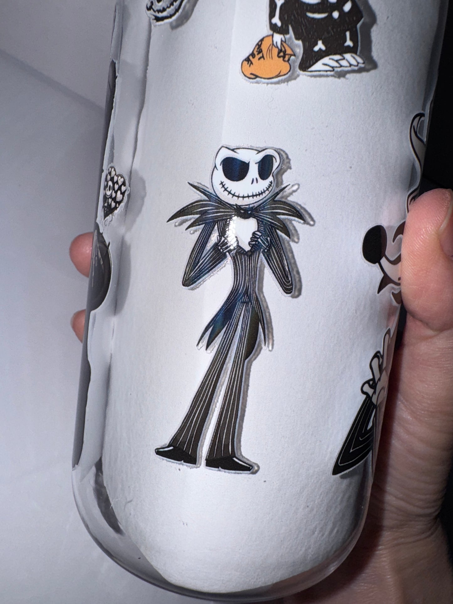 Halloween Black Leather Chair Themed 16 Oz Plastic Cup, Black and White Theme