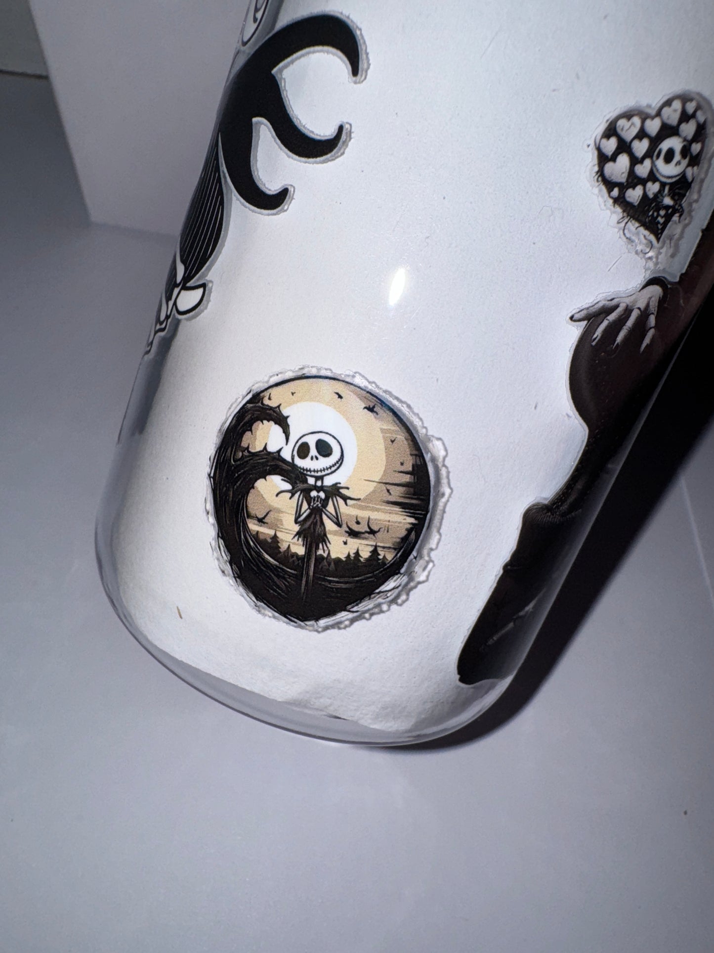 Halloween Black Leather Chair Themed 16 Oz Plastic Cup, Black and White Theme