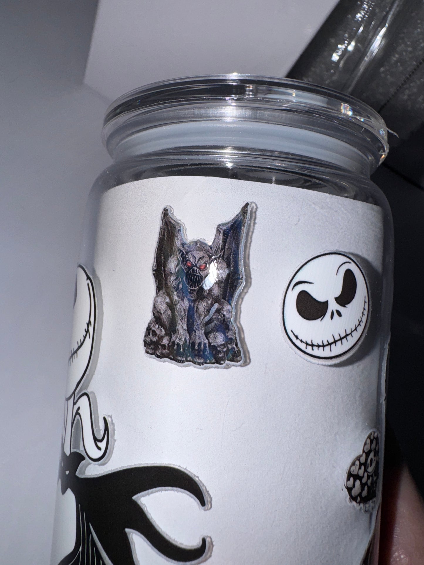 Halloween Black Leather Chair Themed 16 Oz Plastic Cup, Black and White Theme