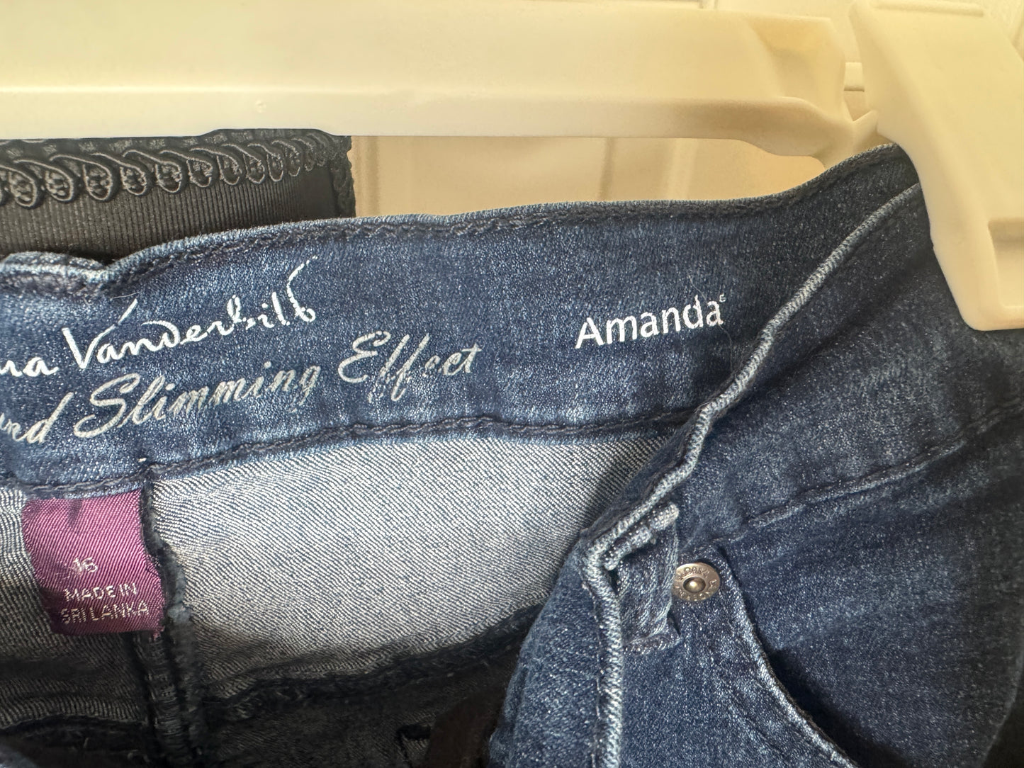 Blue Gloria Vanderbilt Long Shorts, Style Amanda, Size 16