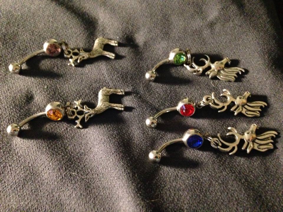 Buck Head Red Gem Dangle Belly Ring