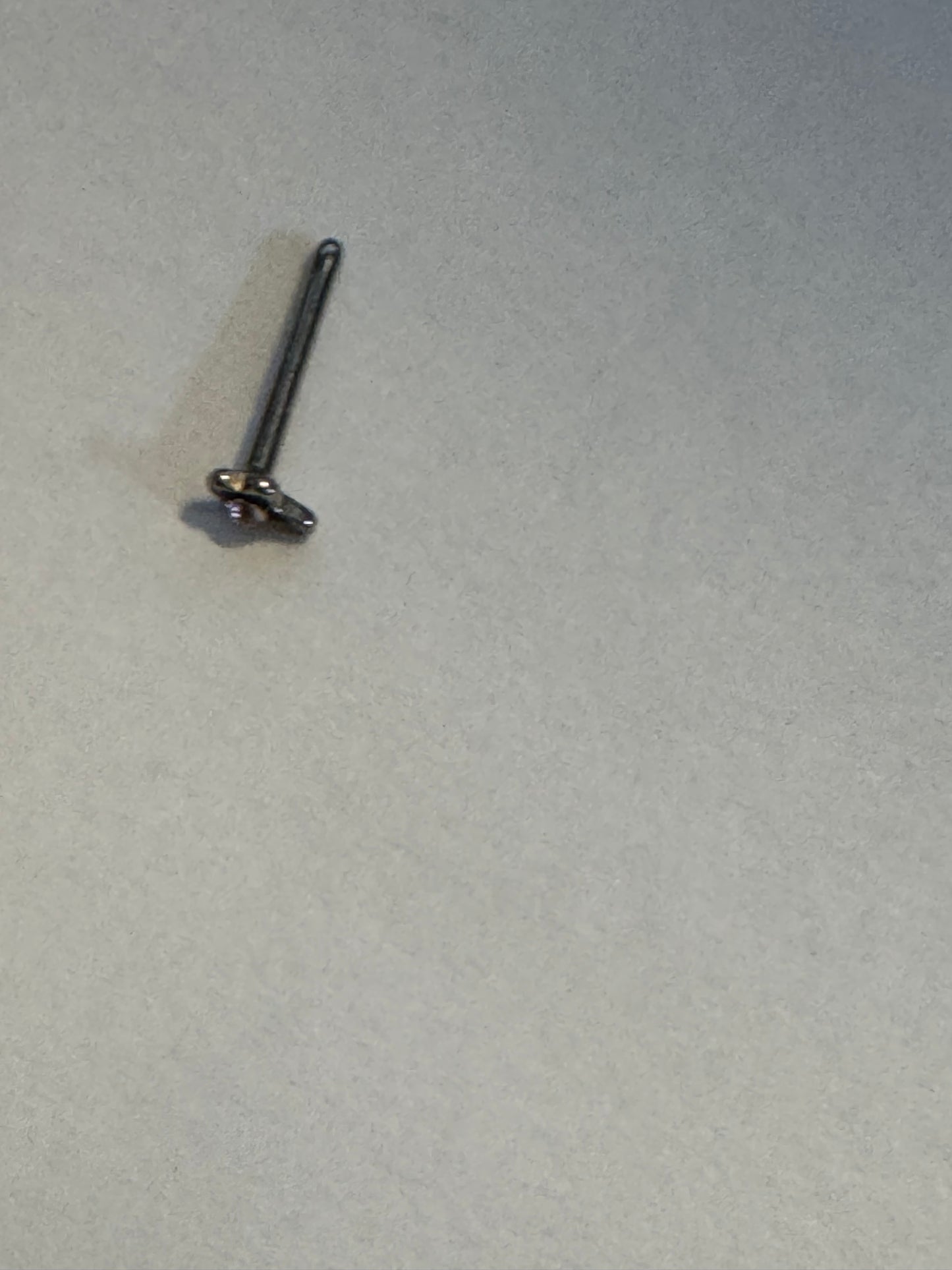 20 Gauge Straight Cross Nose Ring