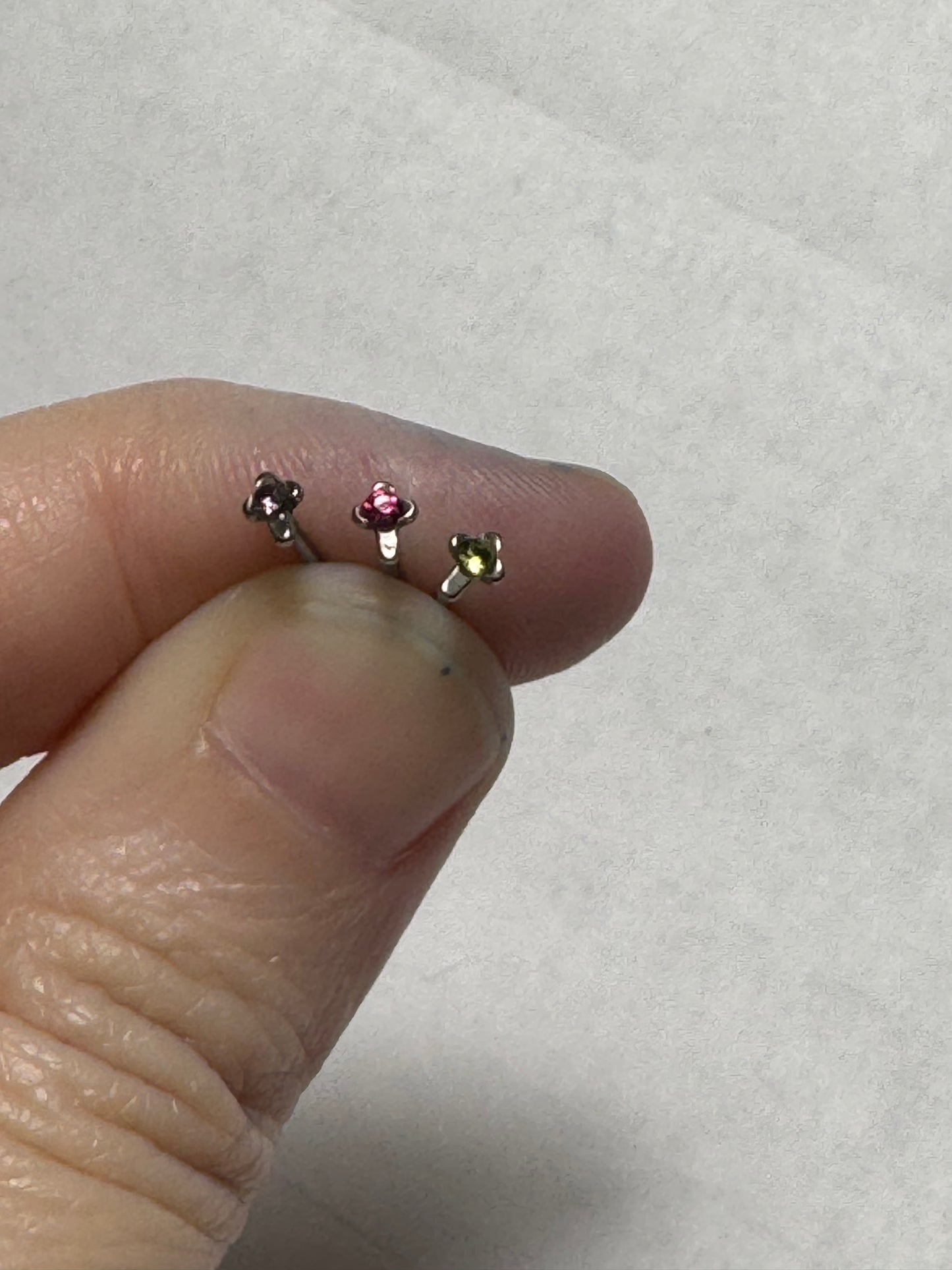 20 Gauge Straight Cross Nose Ring