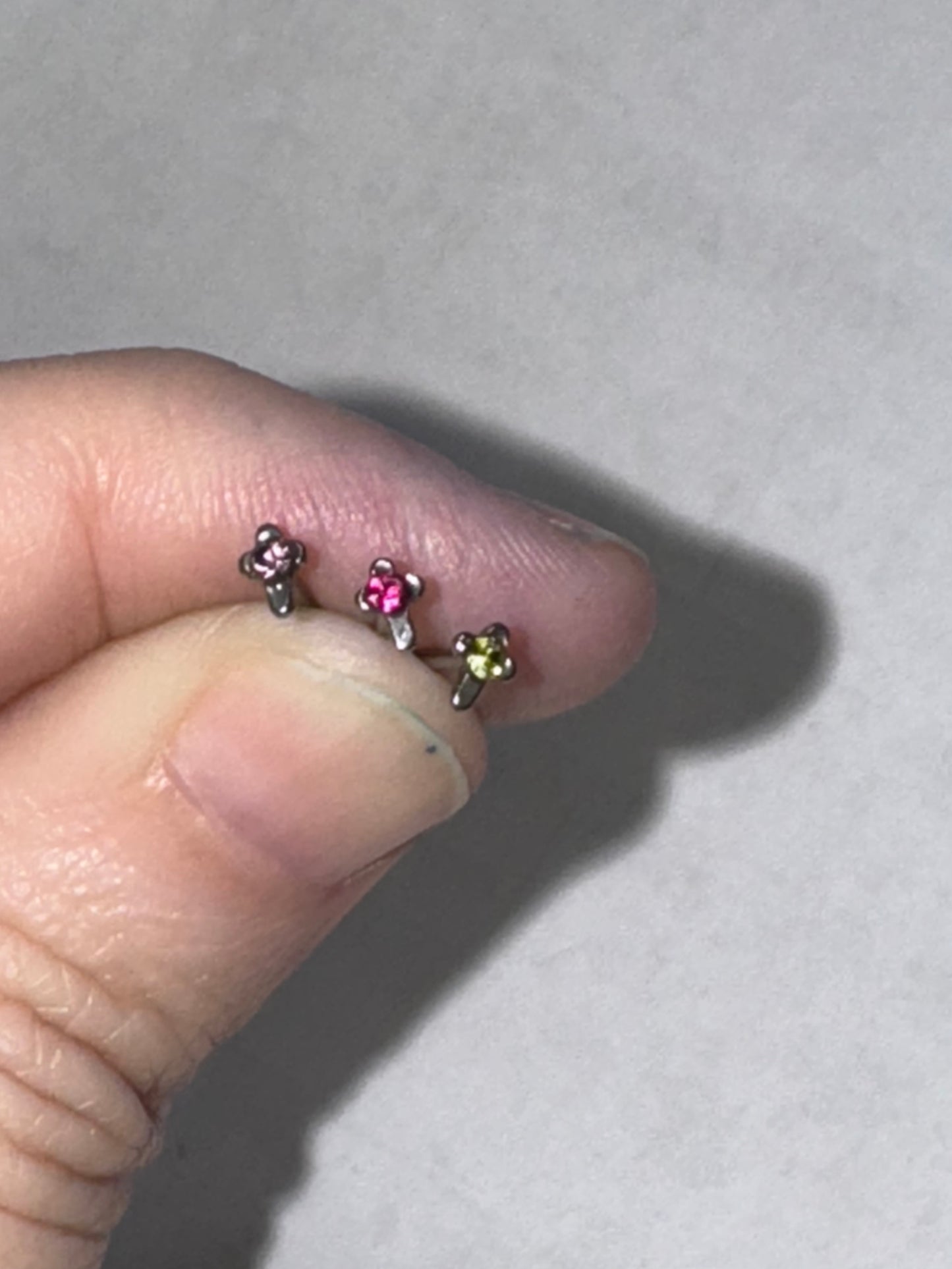 20 Gauge Straight Cross Nose Ring