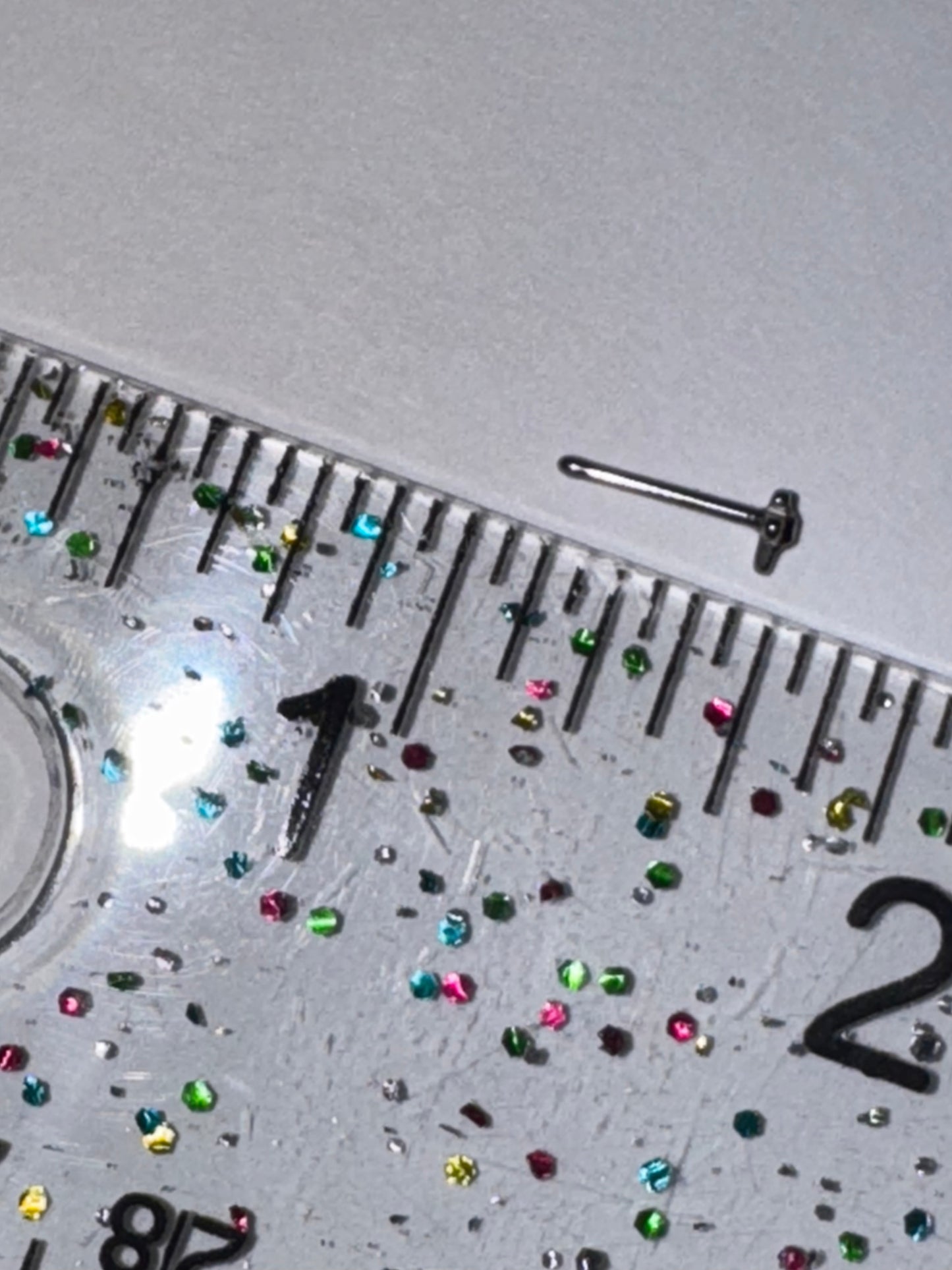 20 Gauge Straight Cross Nose Ring