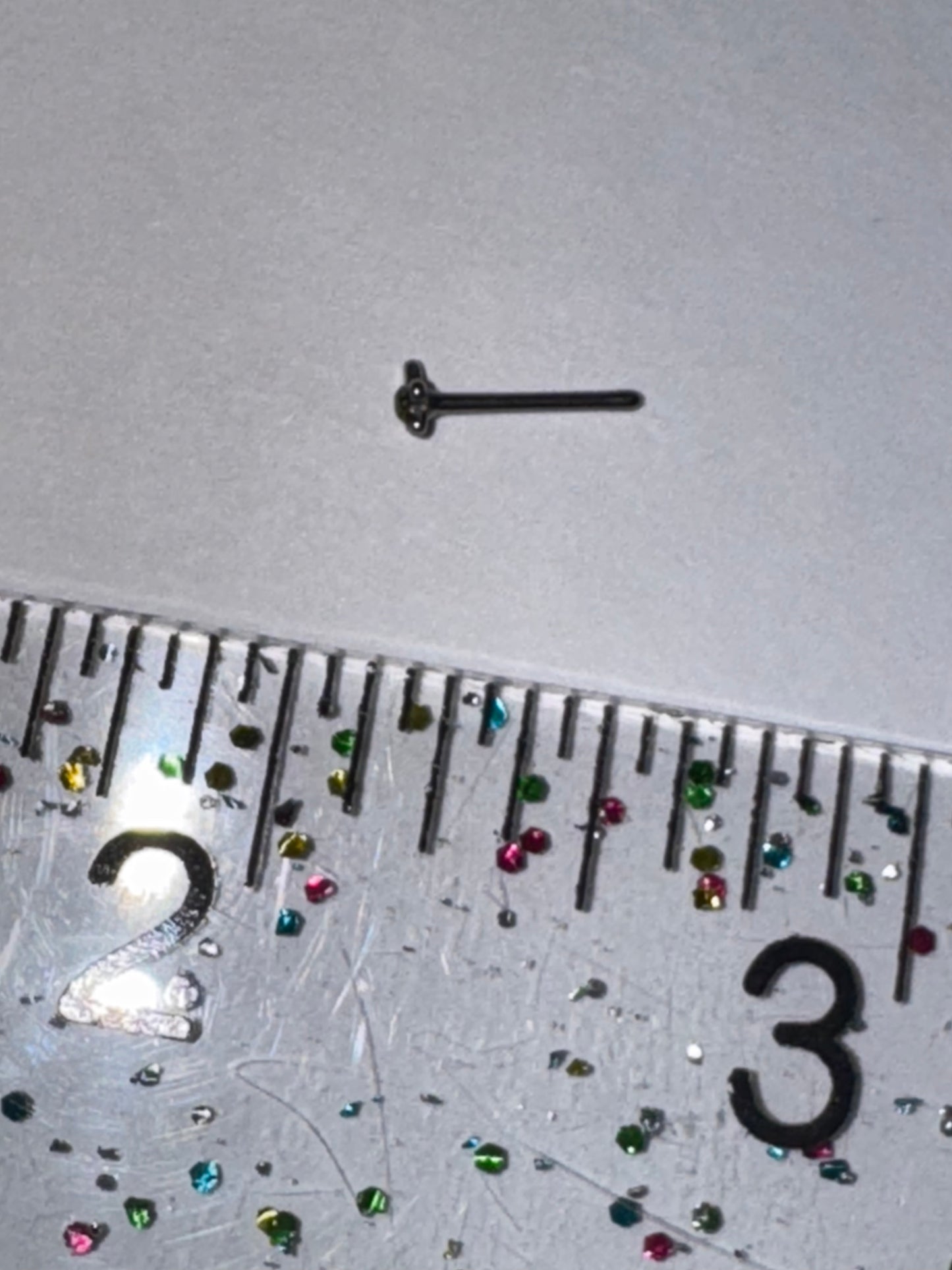 20 Gauge Straight Cross Nose Ring
