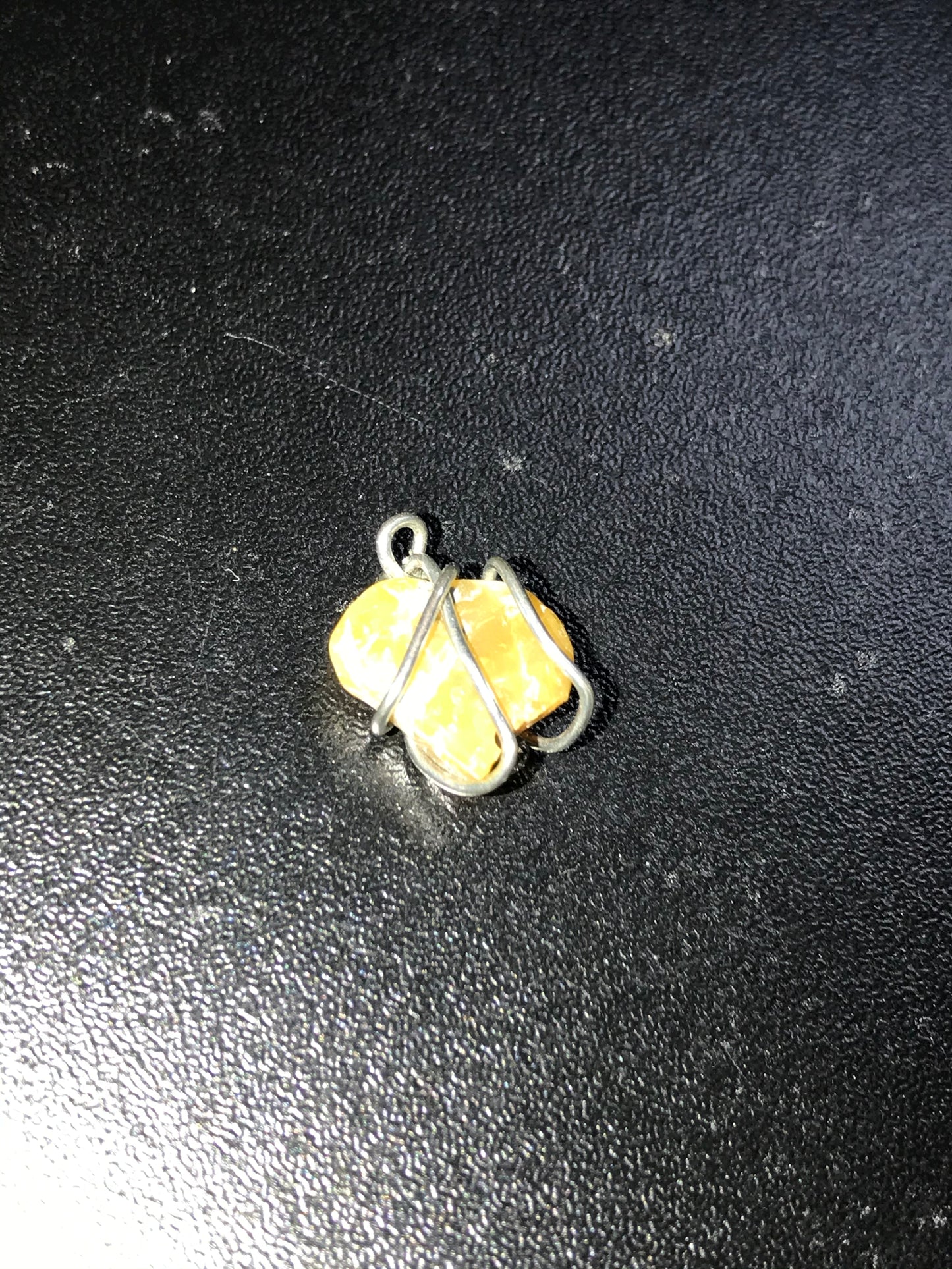 Lodolate Wire wrap Pendant