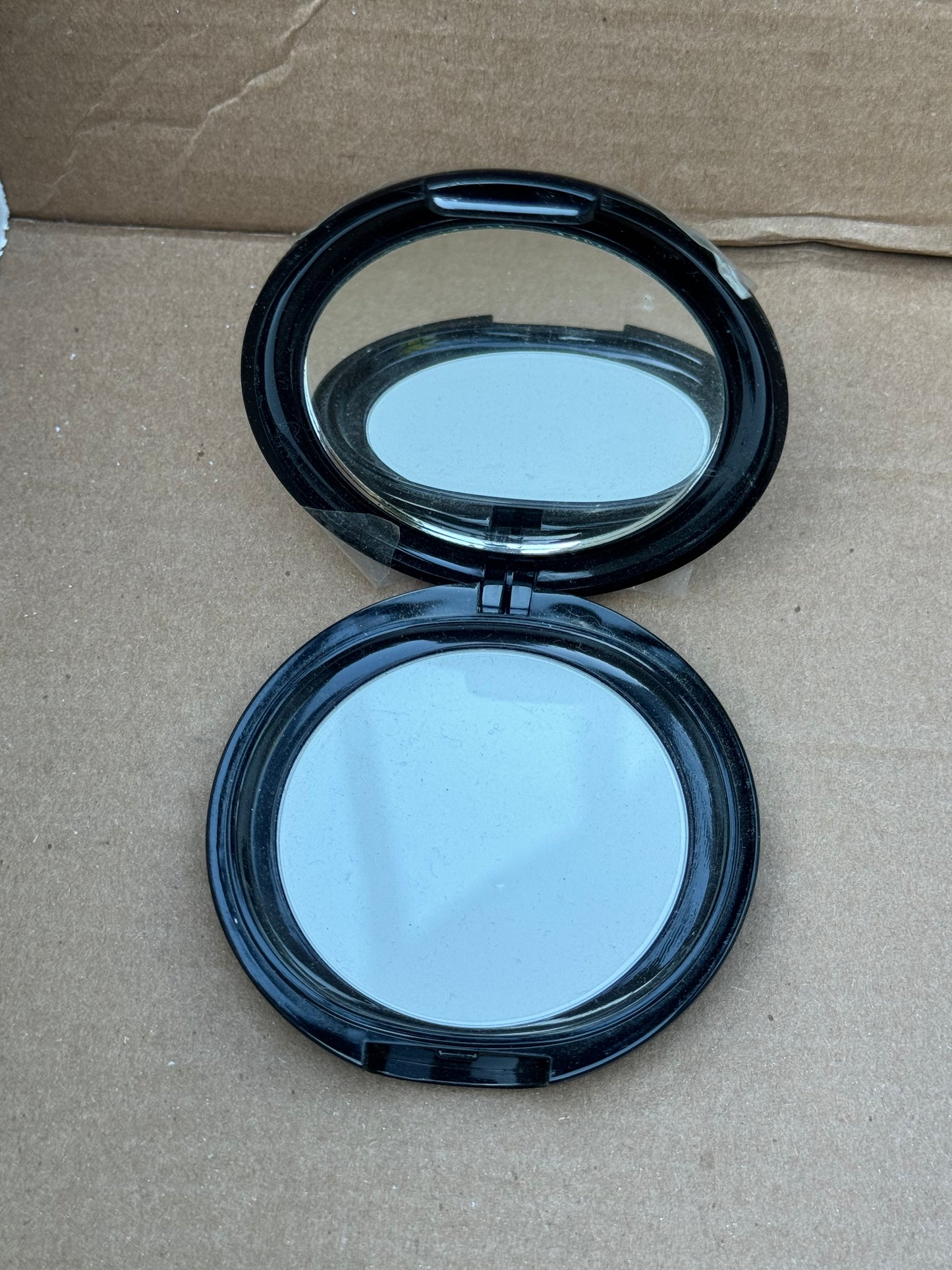 OSP Cosmetics Oil Control Pressed Powder
