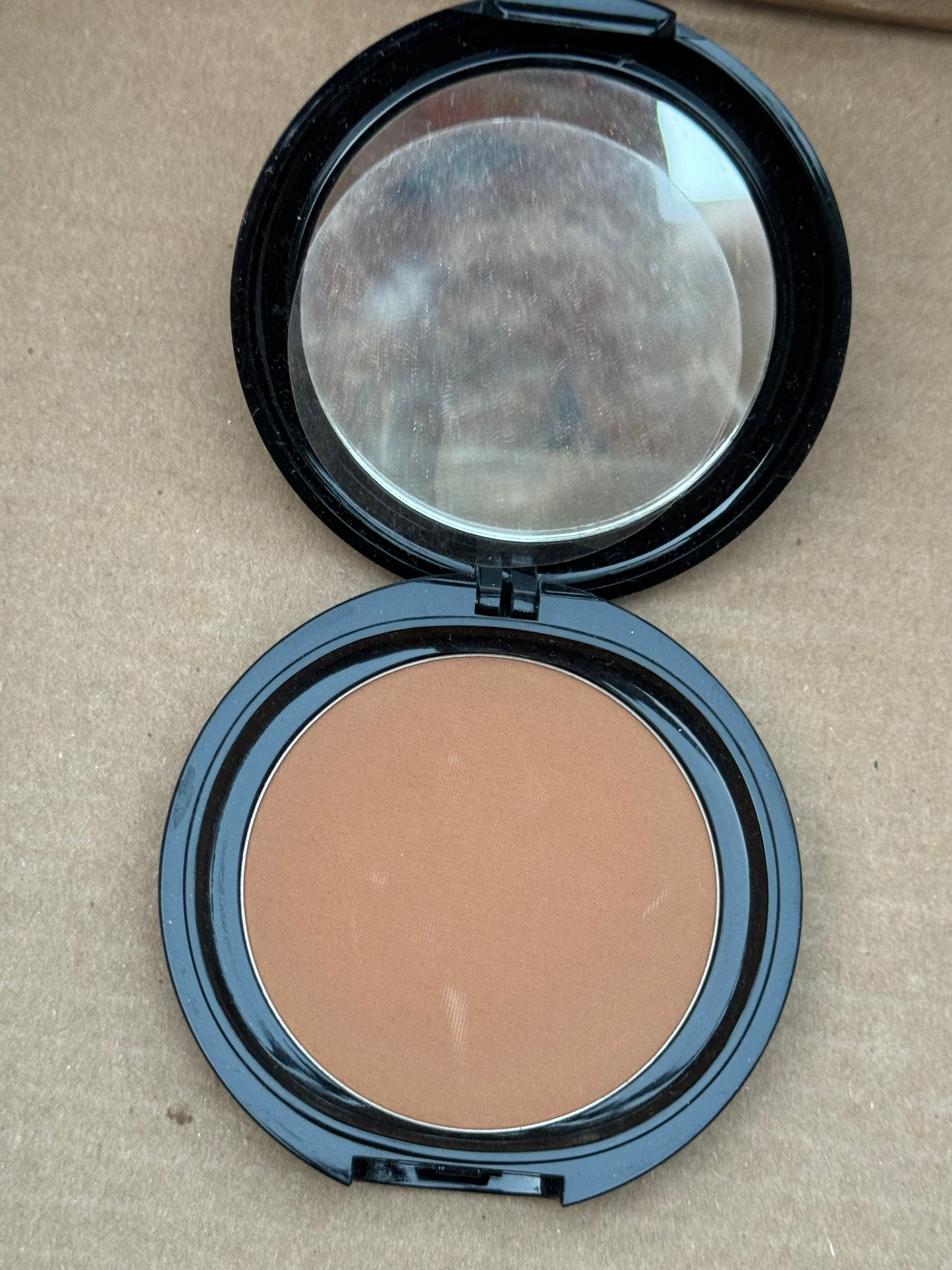 OSP Cosmetics Oil Free Pressed Powder in Matte Coco