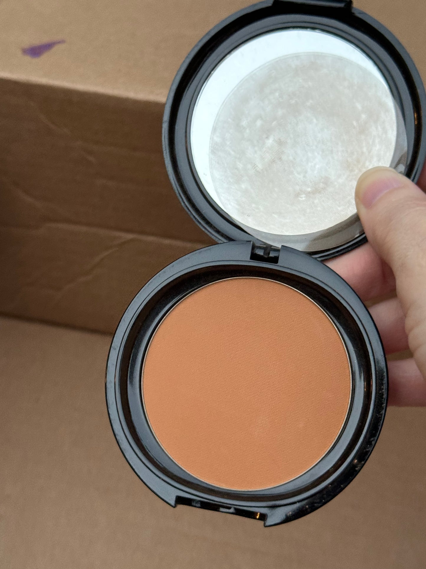 OSP Cosmetics Oil Free Pressed Powder in Matte Coco