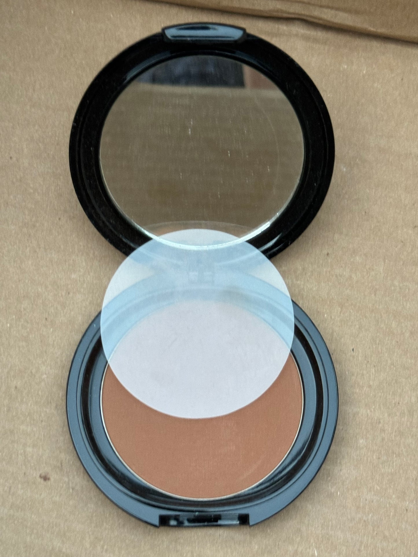 OSP Cosmetics Photochromatic Pressed Powder in Coffeehouse
