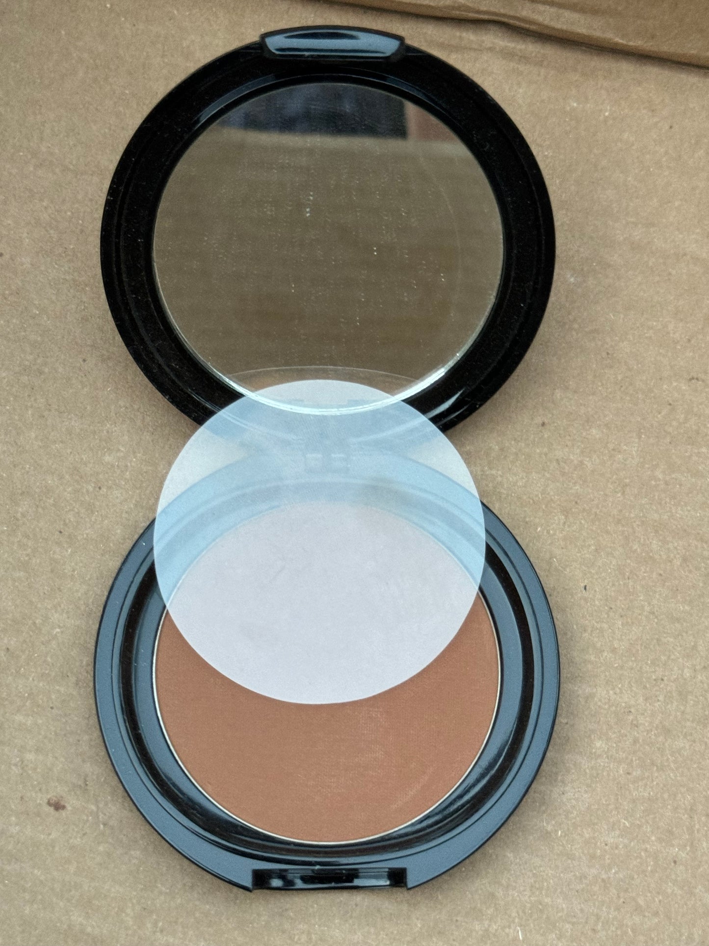 OSP Cosmetics Photochromatic Pressed Powder in Coffeehouse