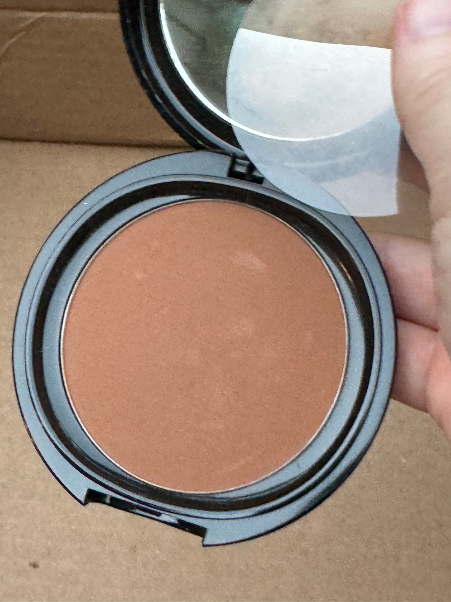 OSP Cosmetics Photochromatic Pressed Powder in Coffeehouse