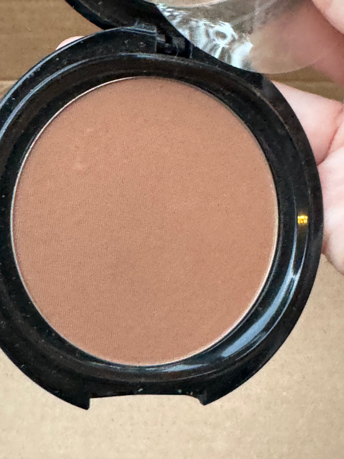 OSP Cosmetics Photochromatic Pressed Powder in Coffeehouse