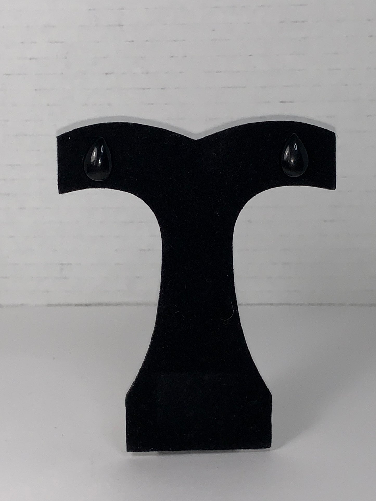 14mm Teardrop 18ktgf Onyx Post Earrings
