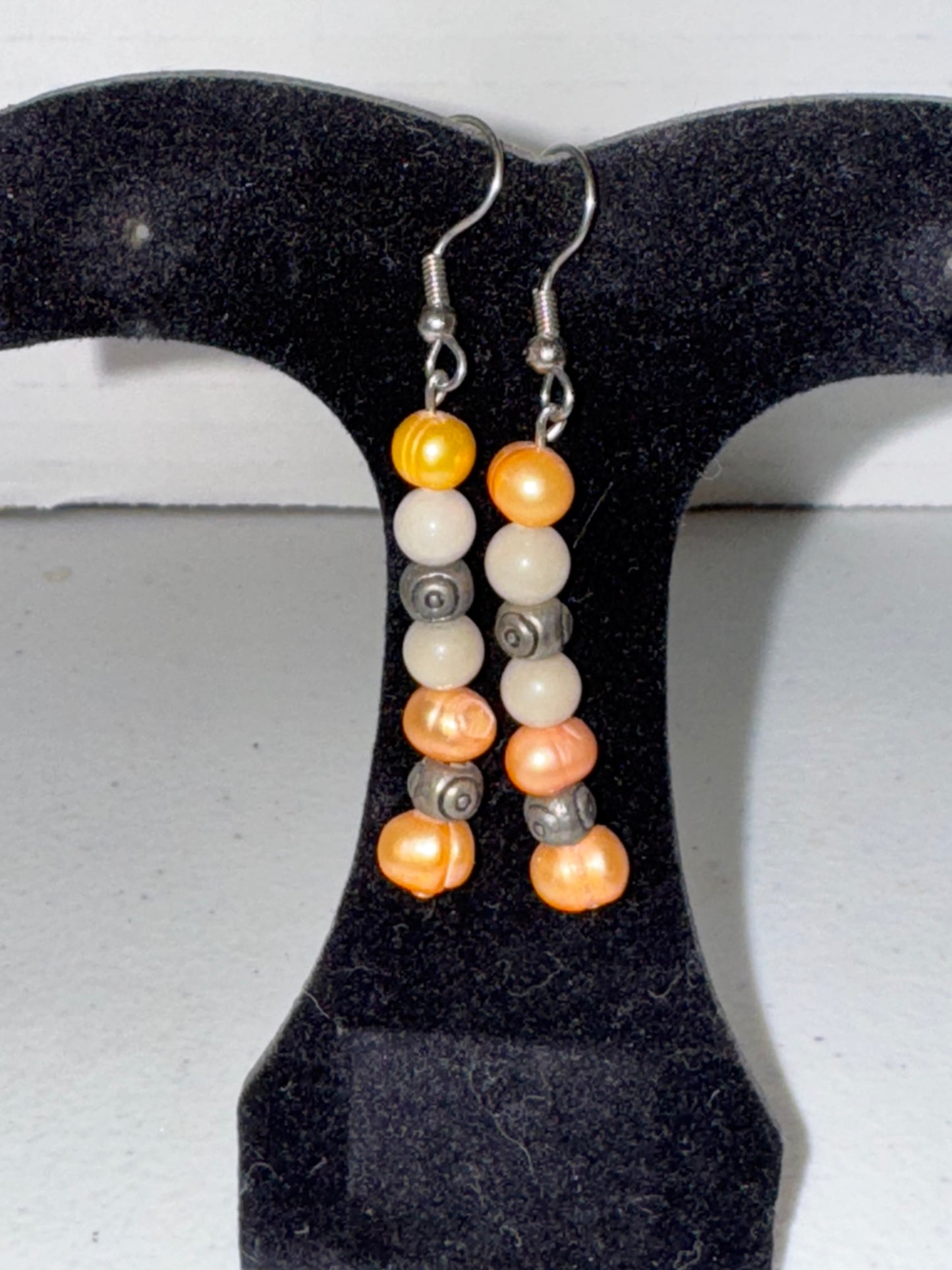 Pearl and Jade dangle Earrings