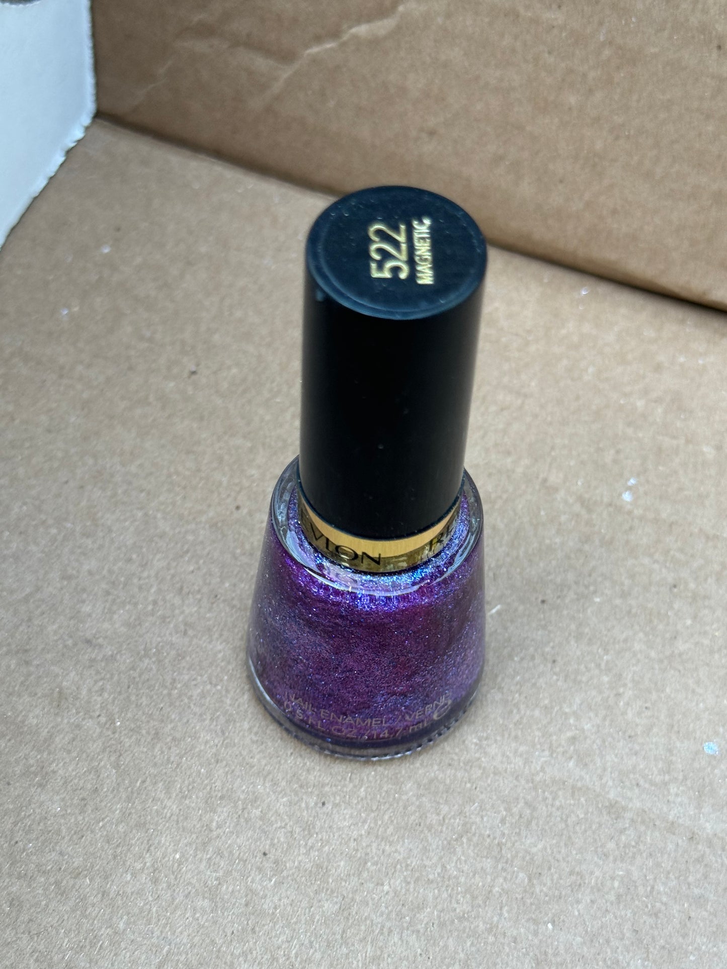 Revlon Nail Enamel in Blue/Green #522 Magnetic