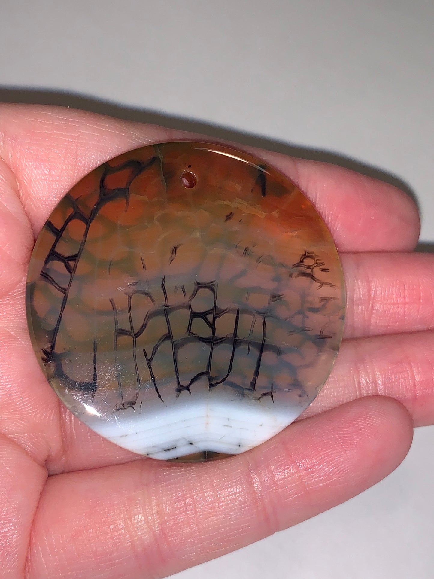 Round Dragon Veins Agate Focal Pendant