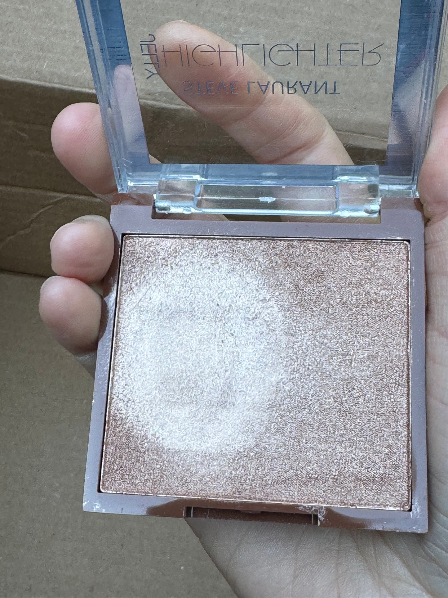 Steve Laurant Beauty Jelly Highlighter in Prosecco Please