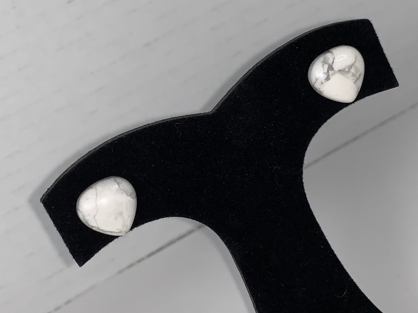 13mm White Heart Howlite Post Earrings
