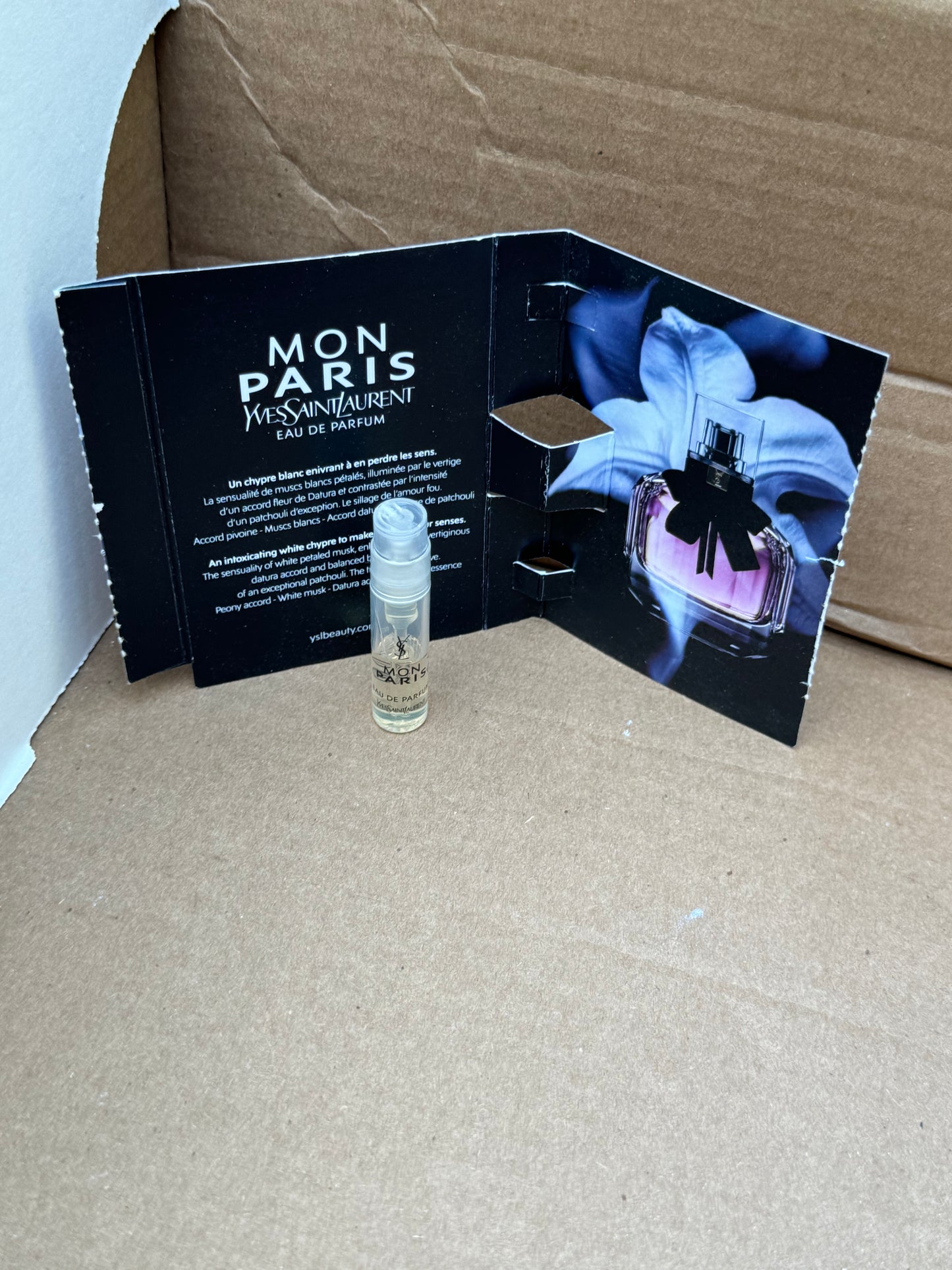 Yves Saint Laurent MON PARIS EAU DE PARFUM, Sample