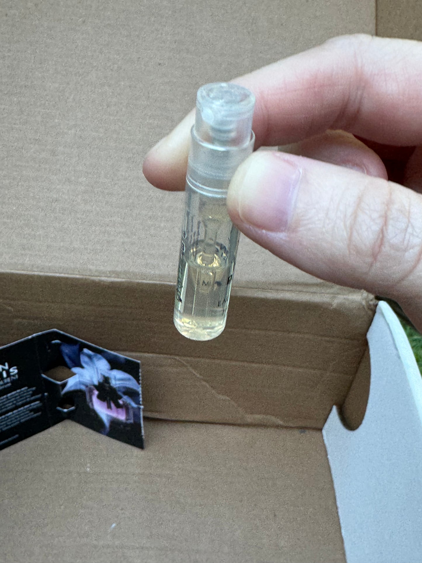 Yves Saint Laurent MON PARIS EAU DE PARFUM, Sample