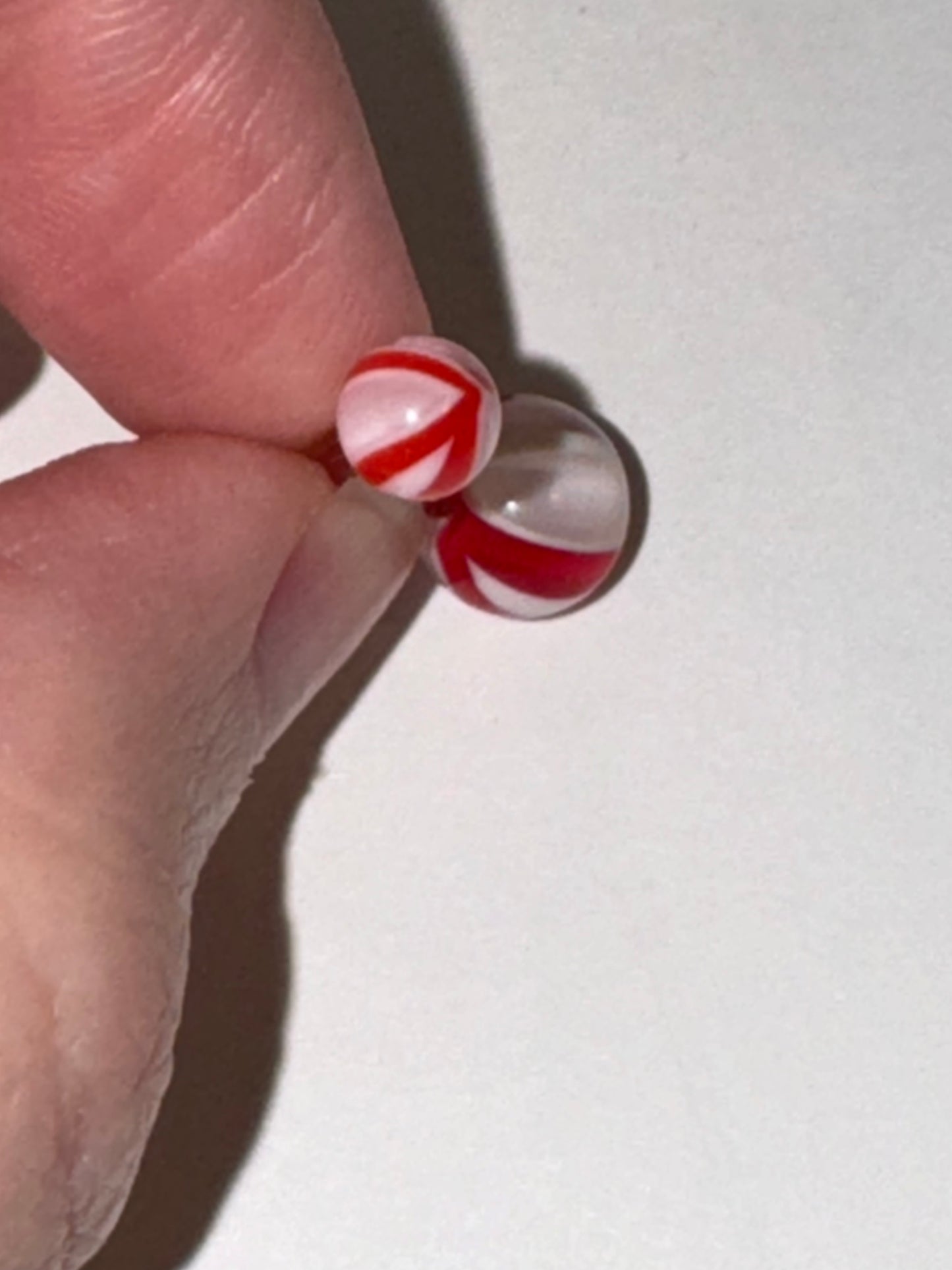 14 Gauge Red and white Abstract Belly Ring