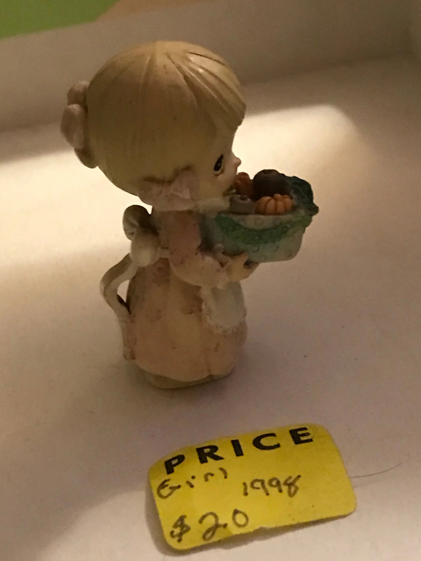 Vintage 1998 Precious Moments Christmas Figurine Girl