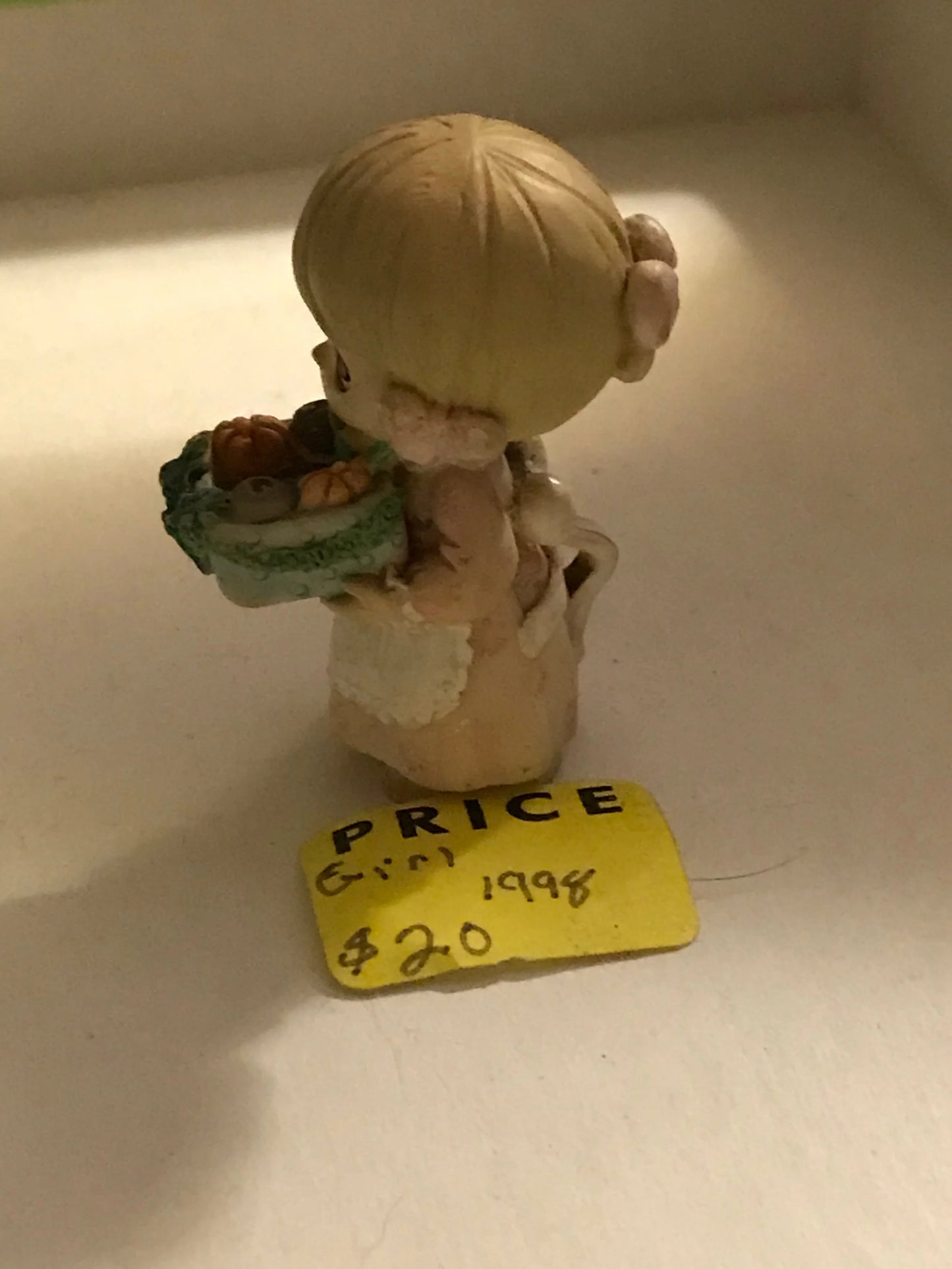 Vintage 1998 Precious Moments Christmas Figurine Girl