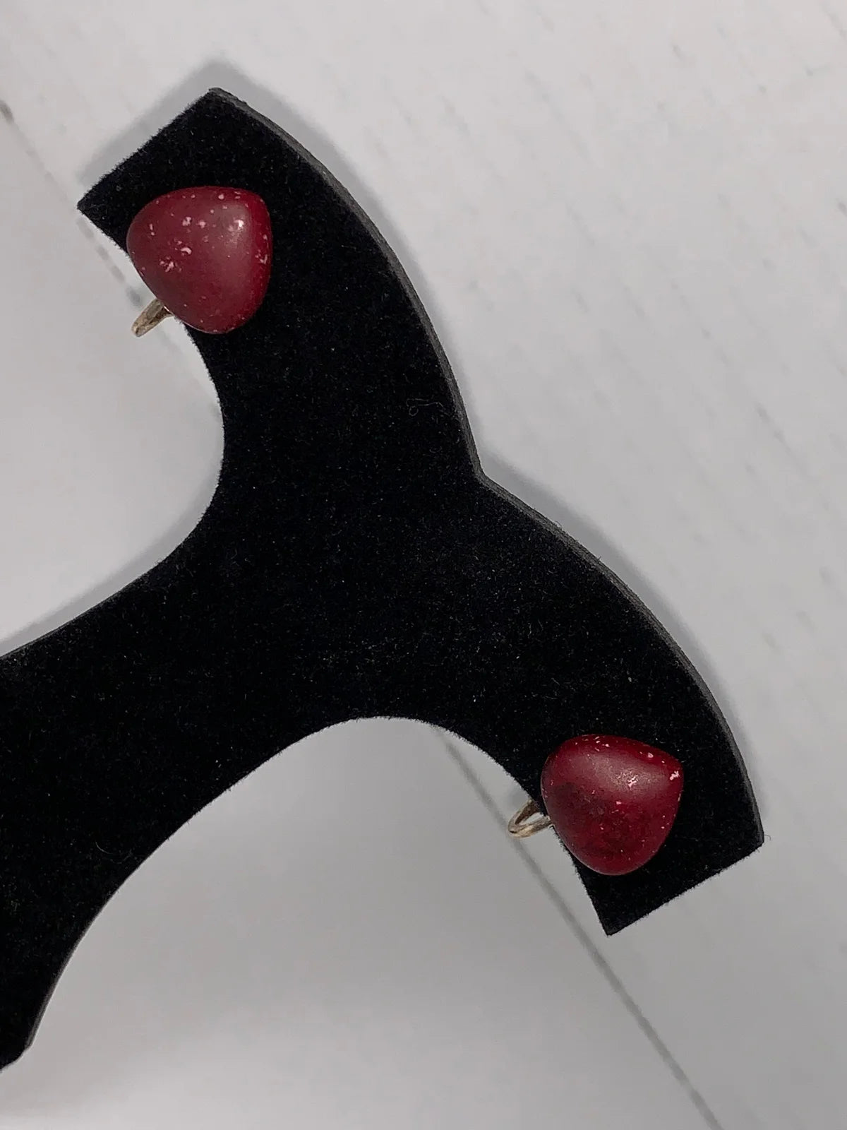 13 mm Red Howlite Clip Earrings