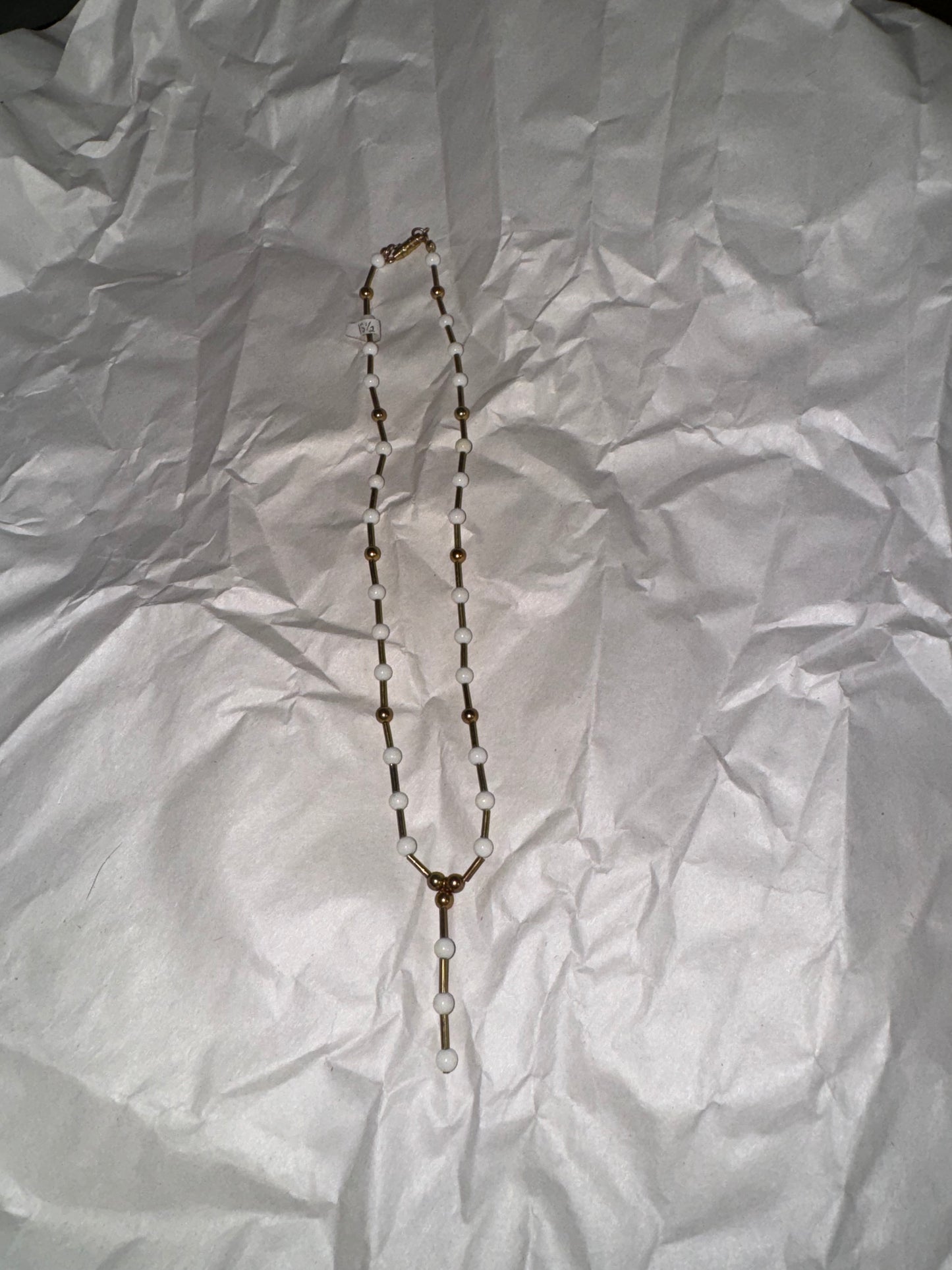 15 3/4" Long White And Gold Beaded Necklace