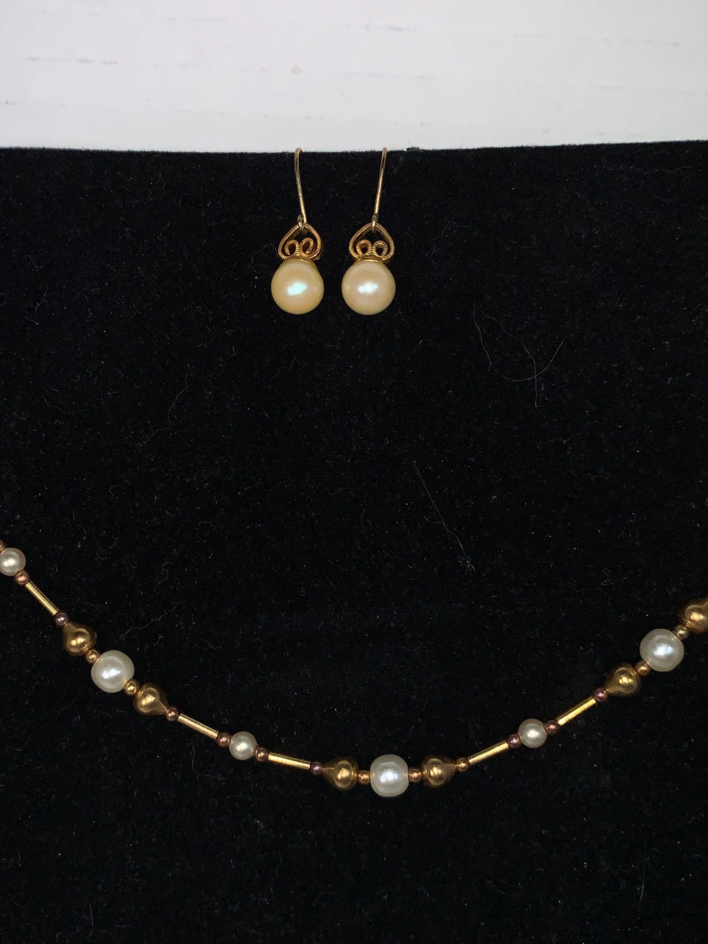 15" Pearl and Gold beaded Necklace and Earrings Set